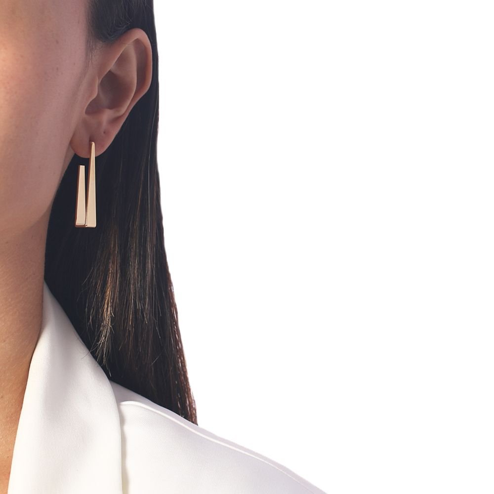 Ag-1031-Do Brinco Meia Argola Triangular (38mm)