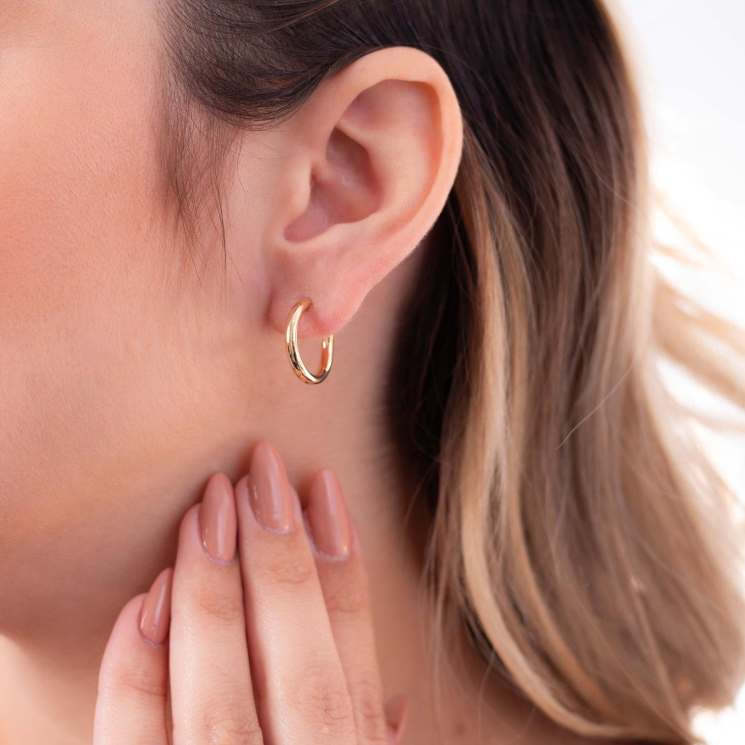 Ag-1703-Do Brinco Meia Argola Lisa (1,75cm).