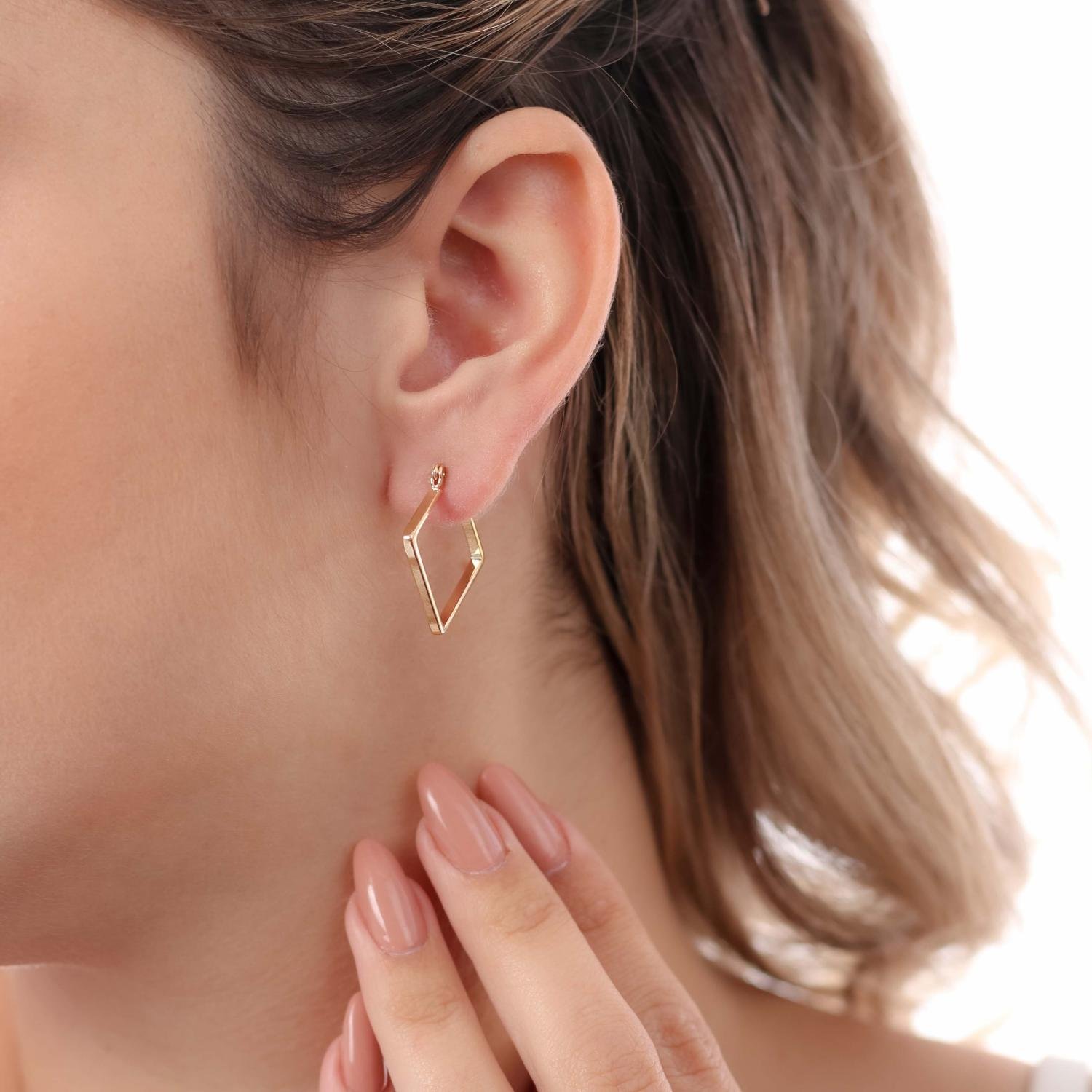 Brinco De Argola Articulada Losango (25mm).