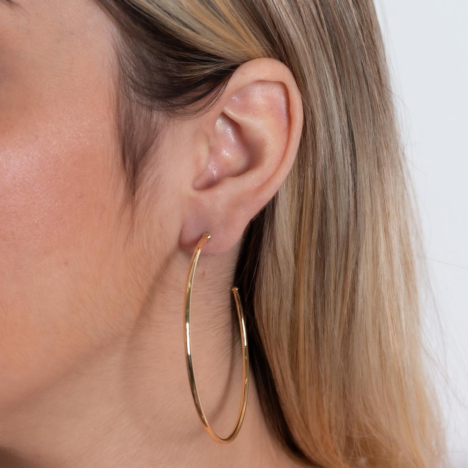 Ag-1825-Do Brinco Meia Argola Tubo (2x65mm).