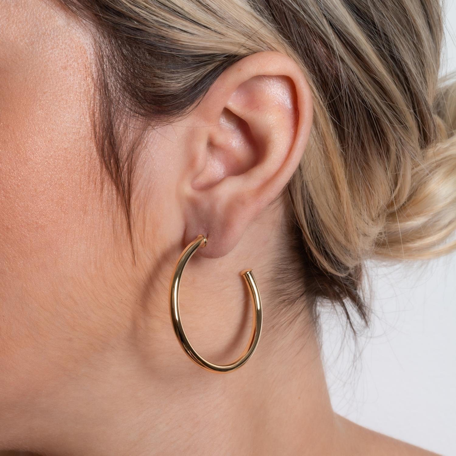 Ag-1832-Do Brinco Meia Argola Tubo Liso (45mm).