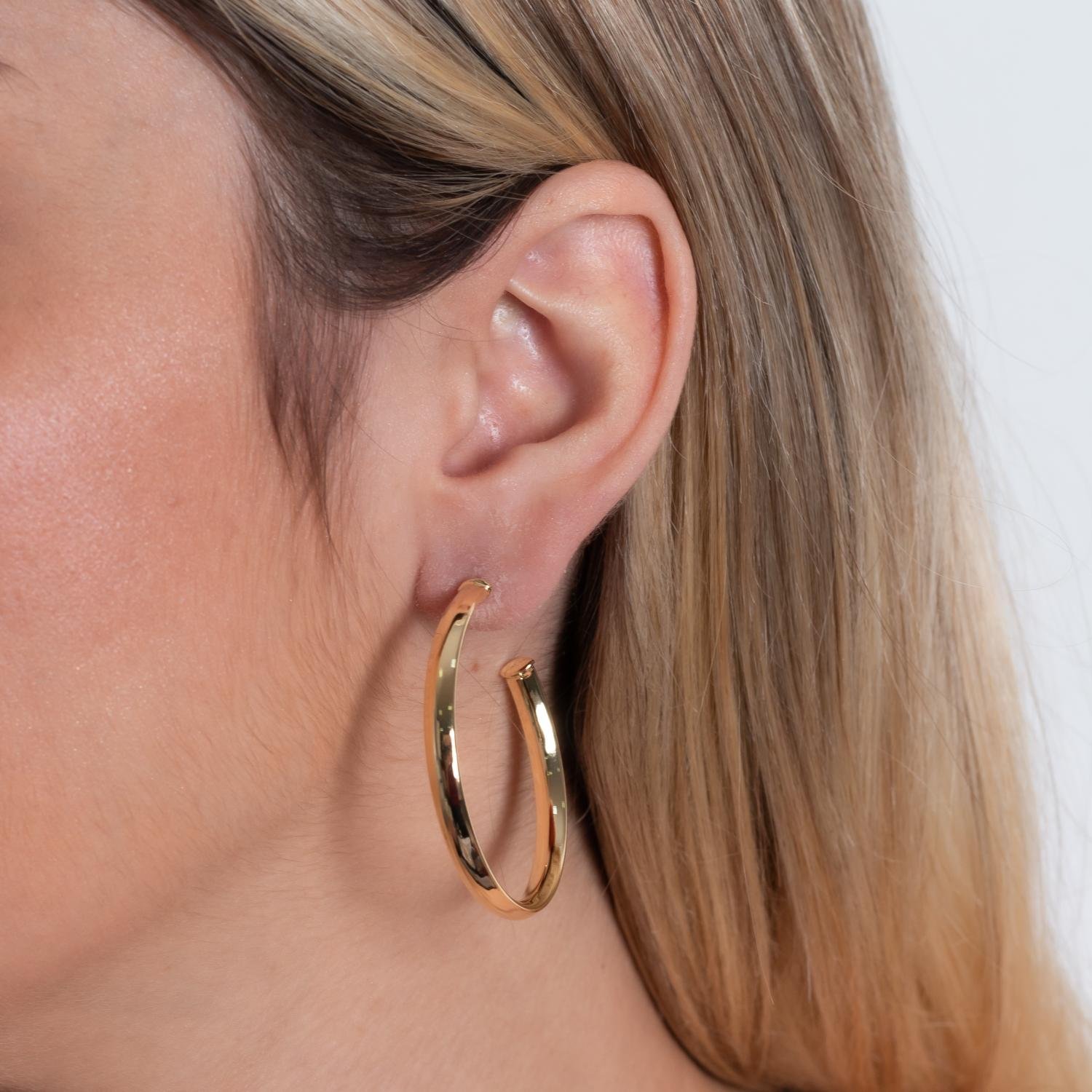 Ag-1881-Do Brinco Meia Argola Tubo Elipse (5x46mm).