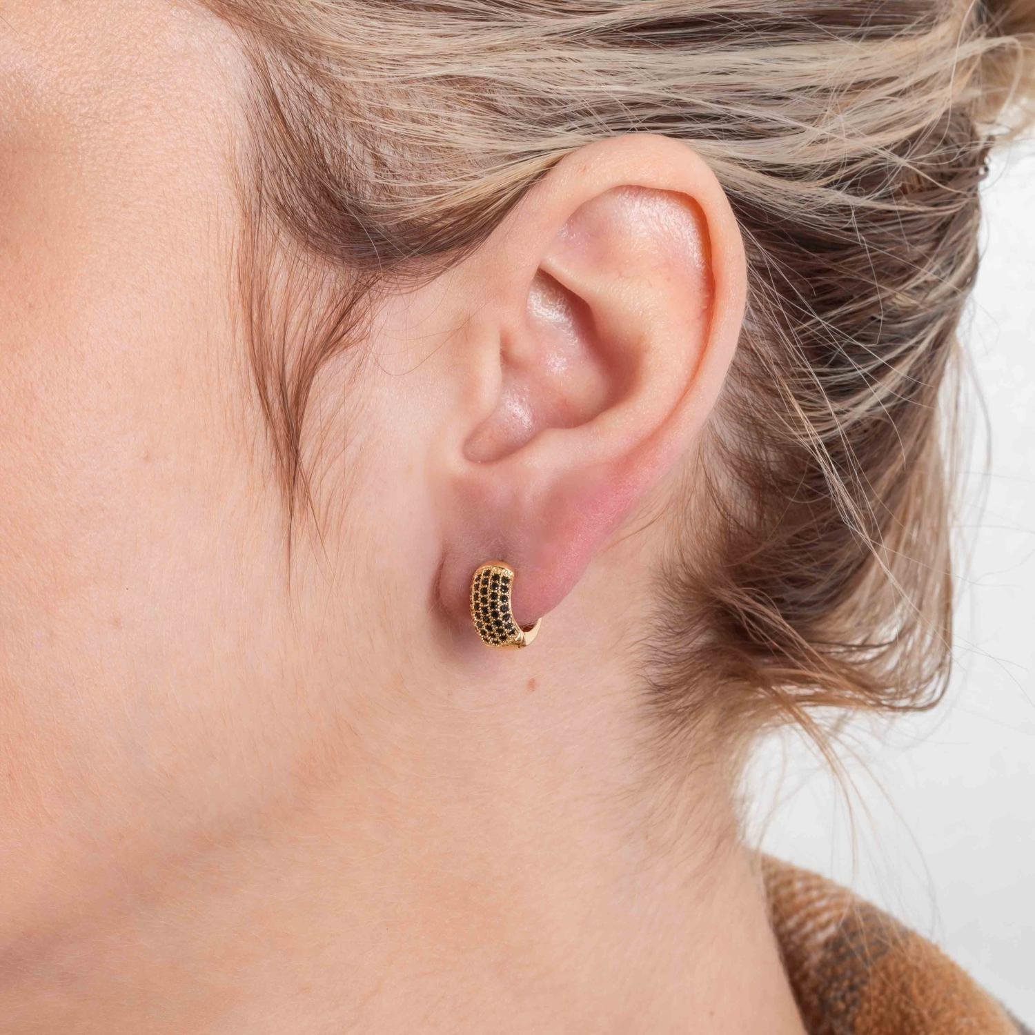 Ag-1959-Do Brinco De Argola Articulada Cravejado De Zircônias Pretas.&Nbsp;