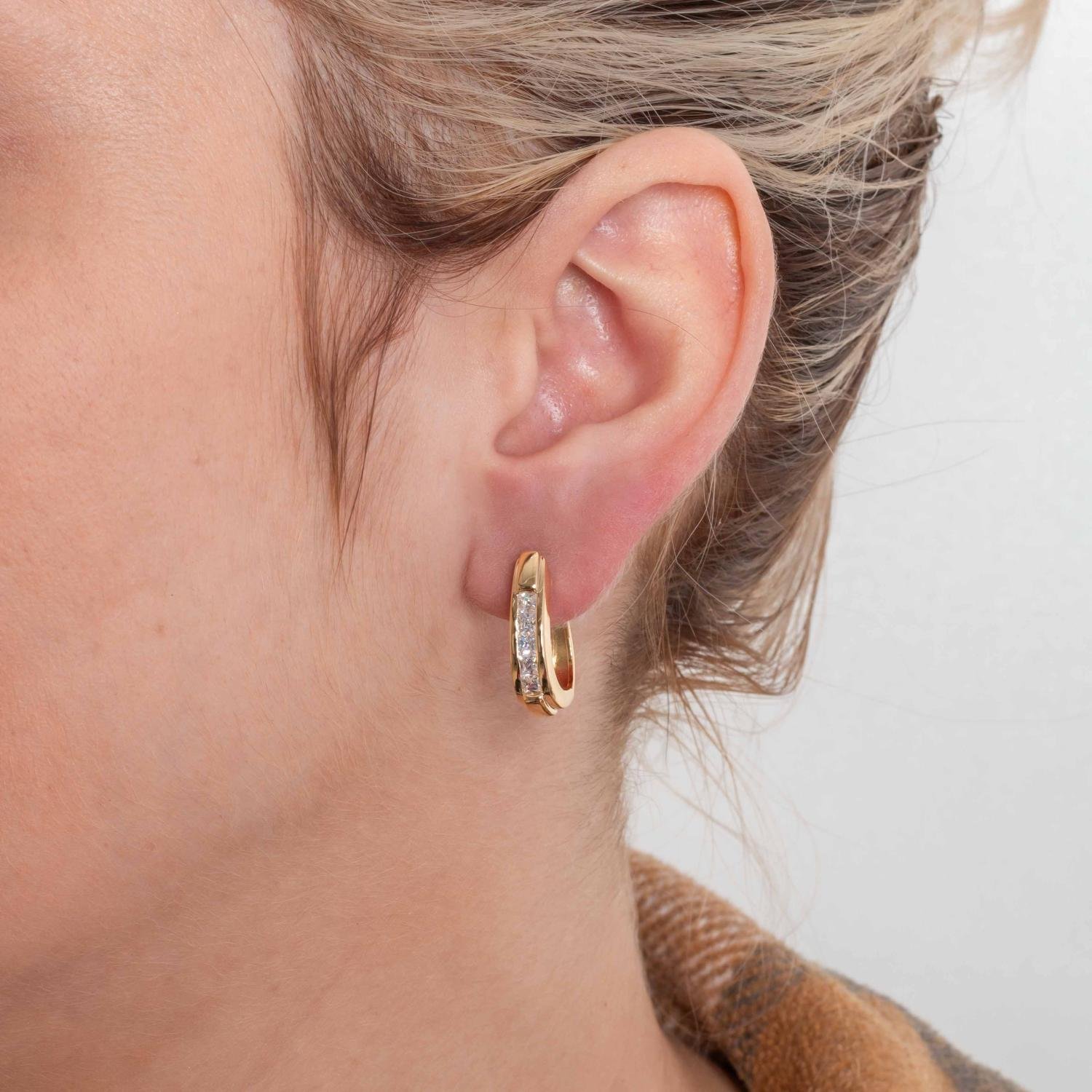 Ag-2037-Do Brinco De Argola Articulada Cristal.