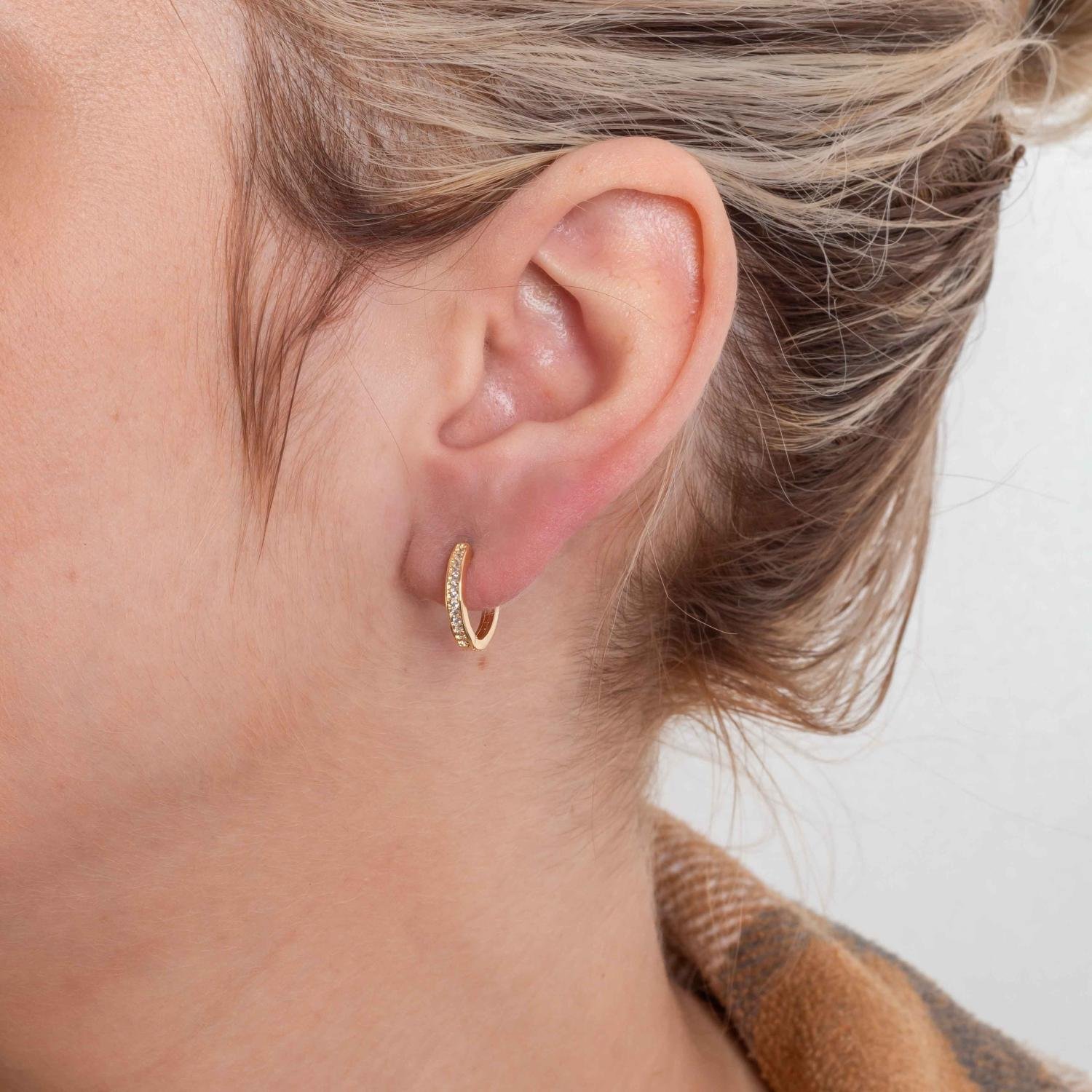 Ag-2044-Do Brinco De Argola Articulada Cravejada Lisa.