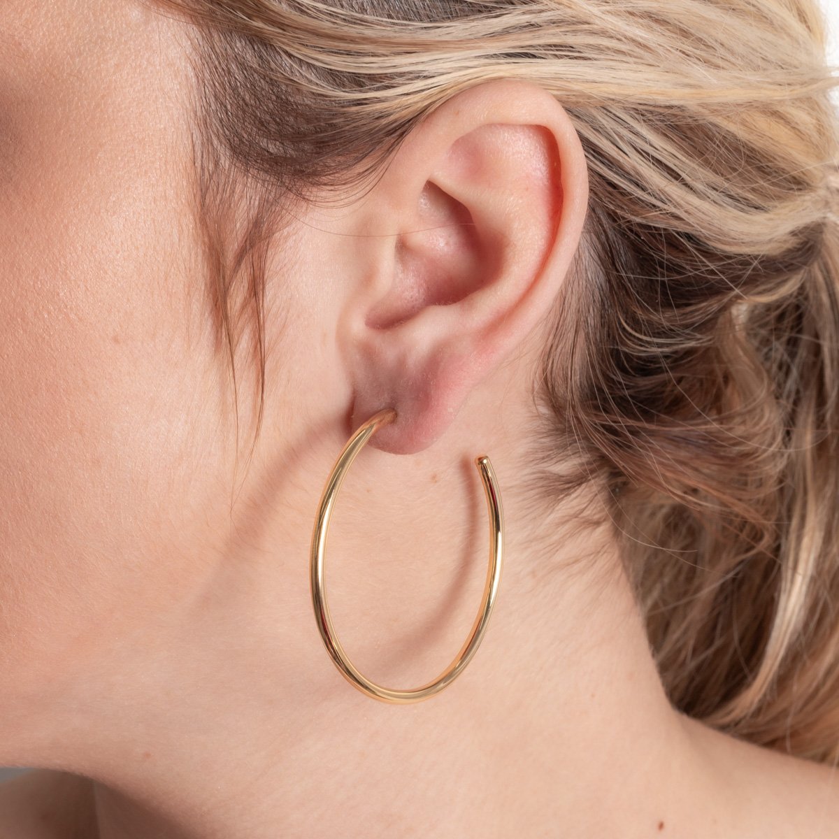 Ag-2102-Do Brinco Meia Argola Liso (3mmx5mm).