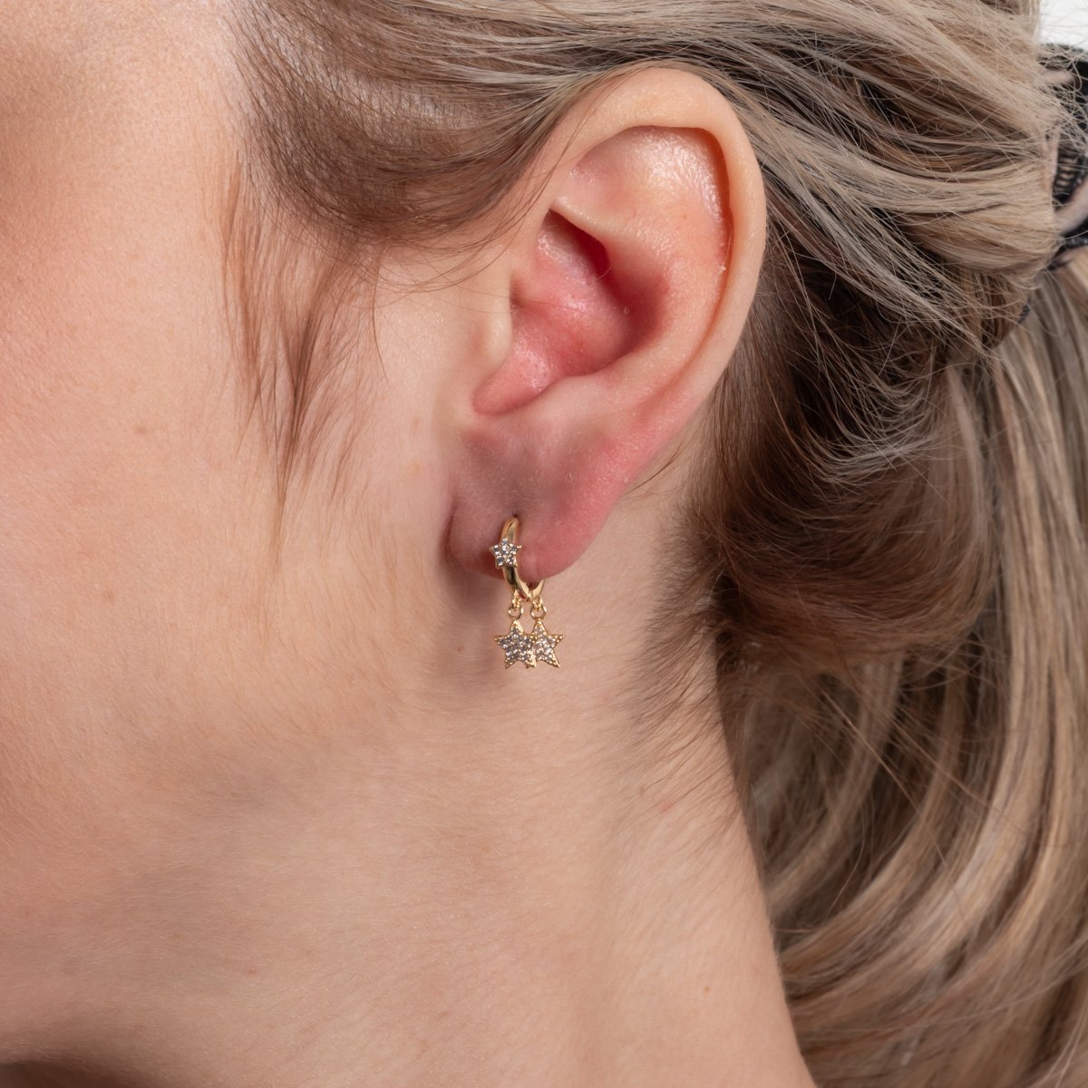 Ag-2112-Do Brinco De Argola Articulada Com Estrelas Cristais.