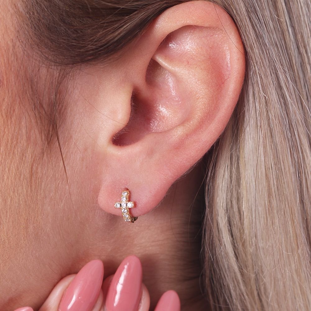 Ag-418-Do Brinco Argolinha Articulada De Cruz Cravejada De Zircônias