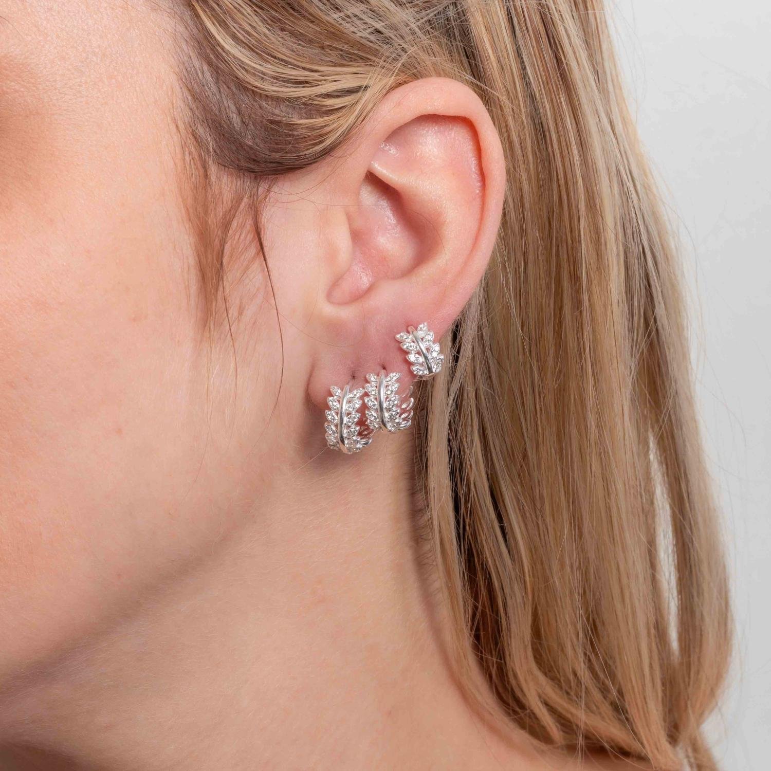 Ag-Trio-254 Trio De Brincos De Argolas Articuladas De Folhinhas Cristal - Prata 925.