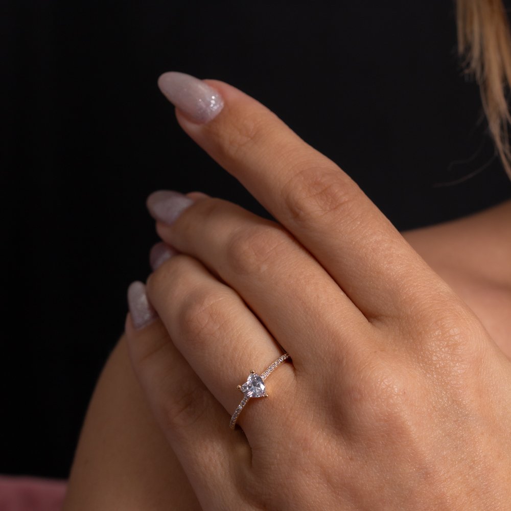 An-5010-Fo Anel De Coração Cravejado De Zircônias Cristal