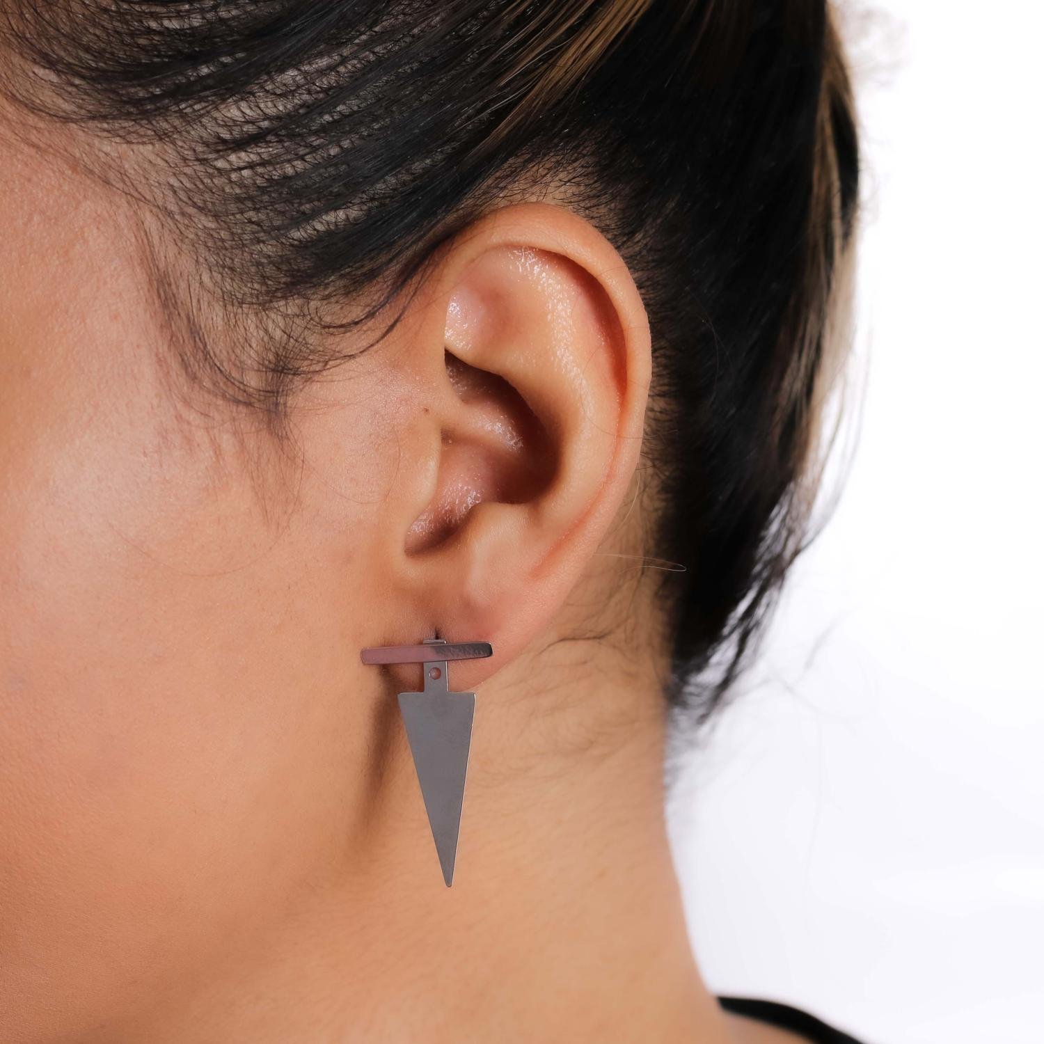 Bla-124-Inox Brinco Liso (Aço Inox).