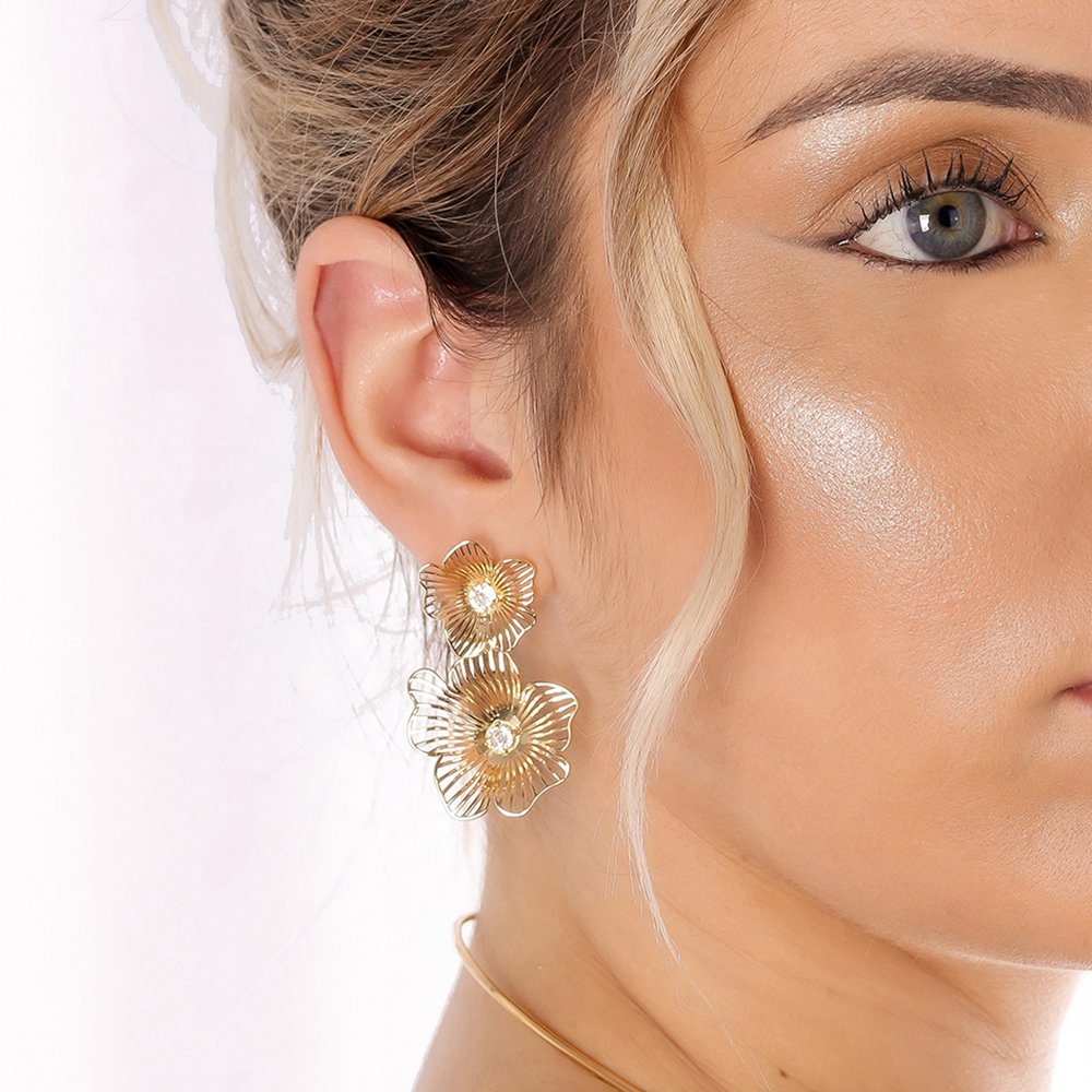 Bll-124-Do Brinco De Flor Longo Cravejado De Zircônia Cristal.