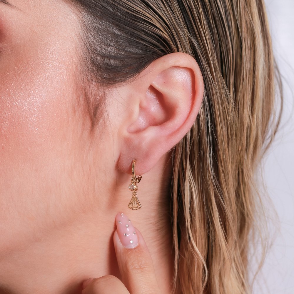 Bll-52-Do Brinco De Argola Articulada Com Pingente De Nossa Senhora E Zircônia.