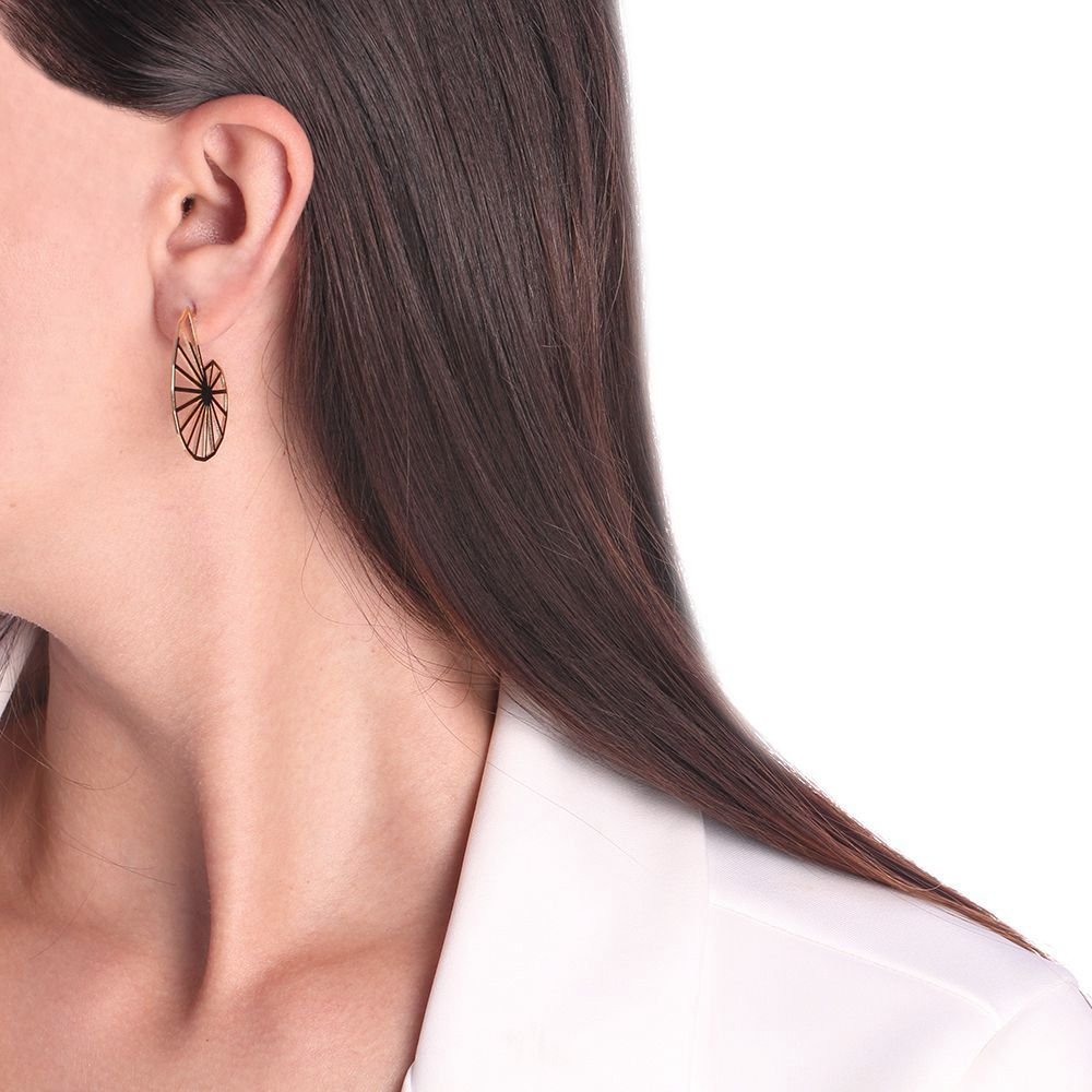 Bls-1819-Do Brinco Meia Argola Detalhado