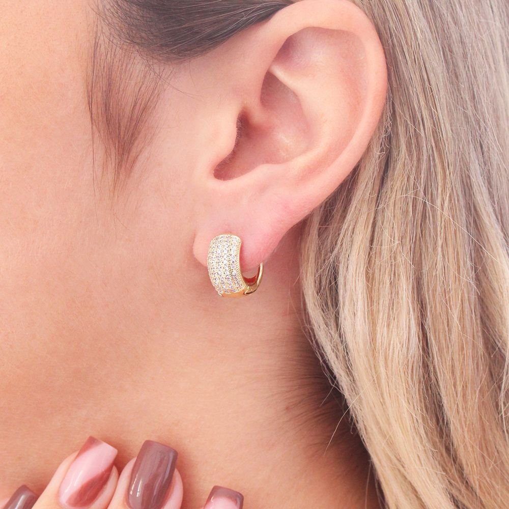 Br-1131-Do Brinco De Argolinha Articulada Cravejada De Zircônias. Br-1131-Do Brinco De Argolinha Articulada Cravejada De Zircônias.