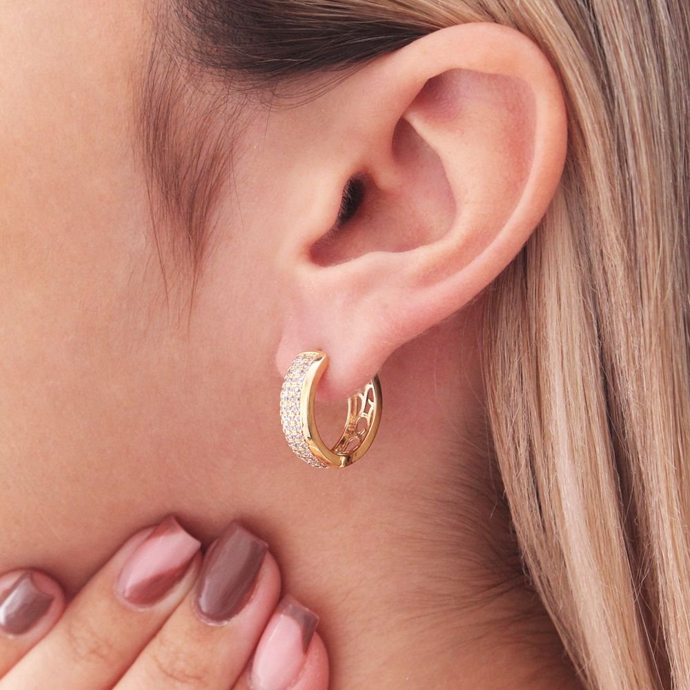 Br-1135-Do Brinco De Argola Articulada Cravejada De Zircônias (18,5mm). Br-1135-Do Brinco De Argola Articulada Cravejada De Zircônias (18,5mm).