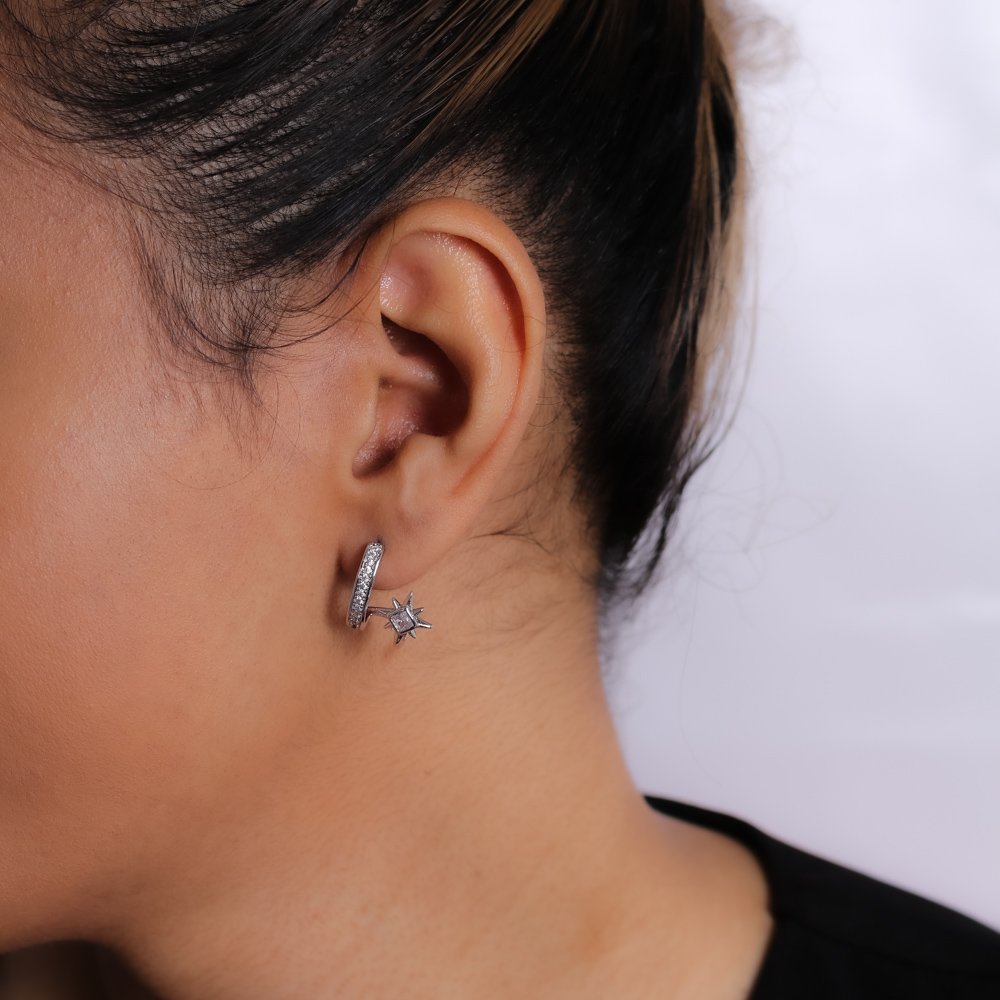 Brd-1431-Rd Brinco Cravejado De Zircônias Cristais - Ródio Branco.&Nbsp;