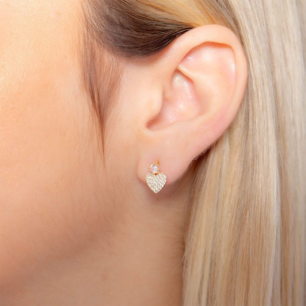 Brinco De Coração Cravejado De Zircônias.