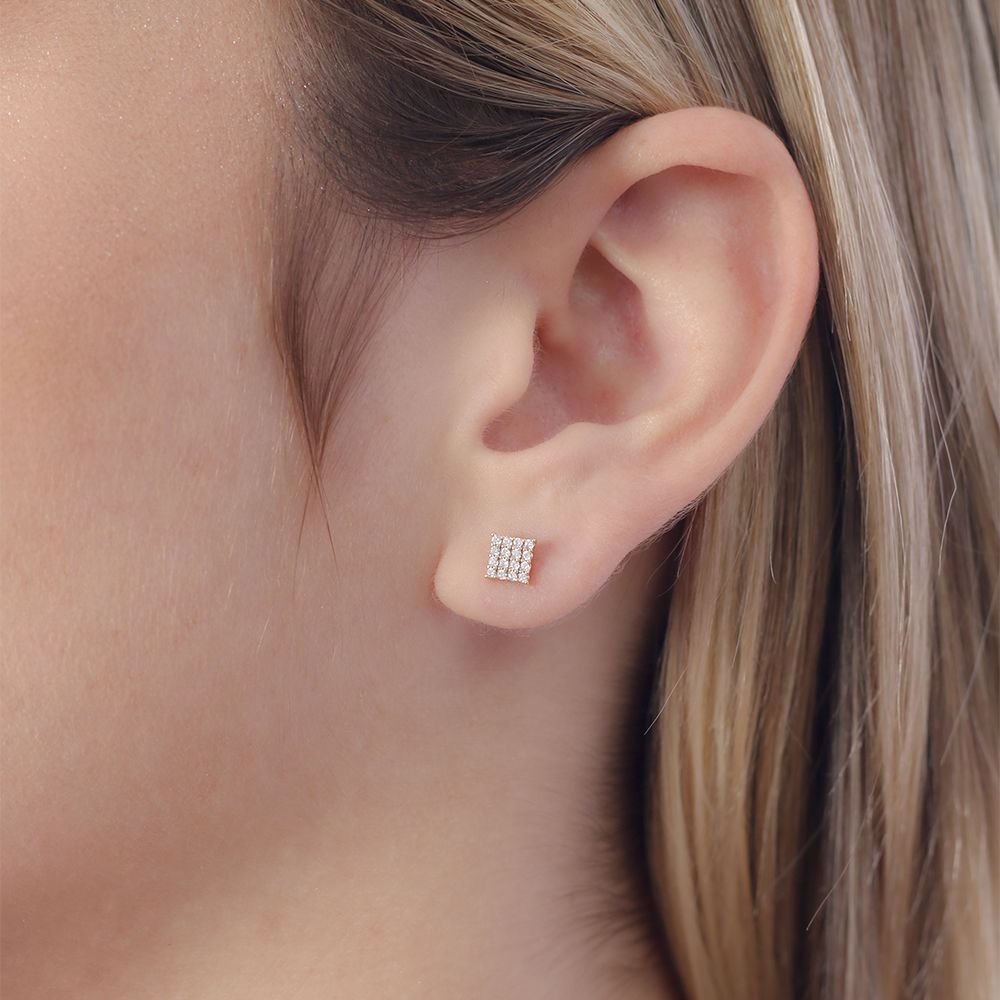 Brf-1028-Do Brinco Quadrado Cravejado De Zircônias. Brf-1028-Do Brinco Quadrado Cravejado De Zircônias.