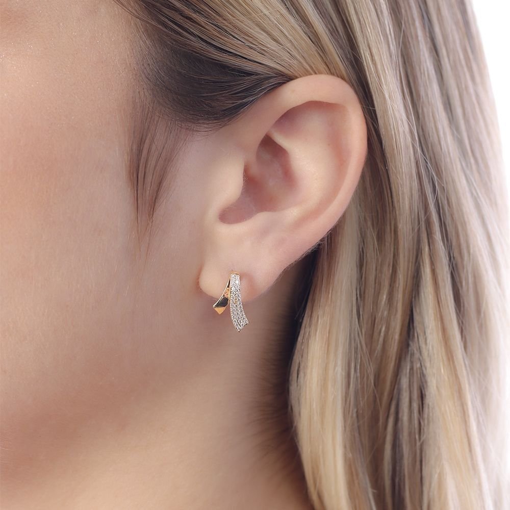 Brf-1044-Do Brinco Pequeno Cravejado De Zircônias. Brf-1044-Do Brinco Pequeno Cravejado De Zircônias.