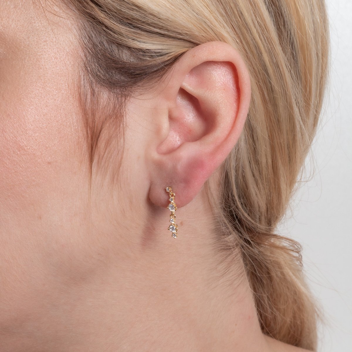 Brf-1079-Do Brinco De Pêndulo Cravejado De Zircônias Cristais.