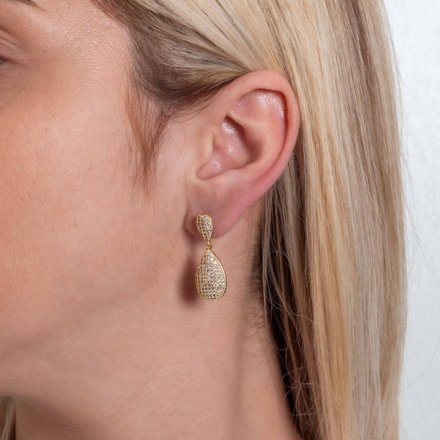 Brf-1225-Do Brinco Médio Gota Cravejdo De&Nbsp; Zircônias Cristais.