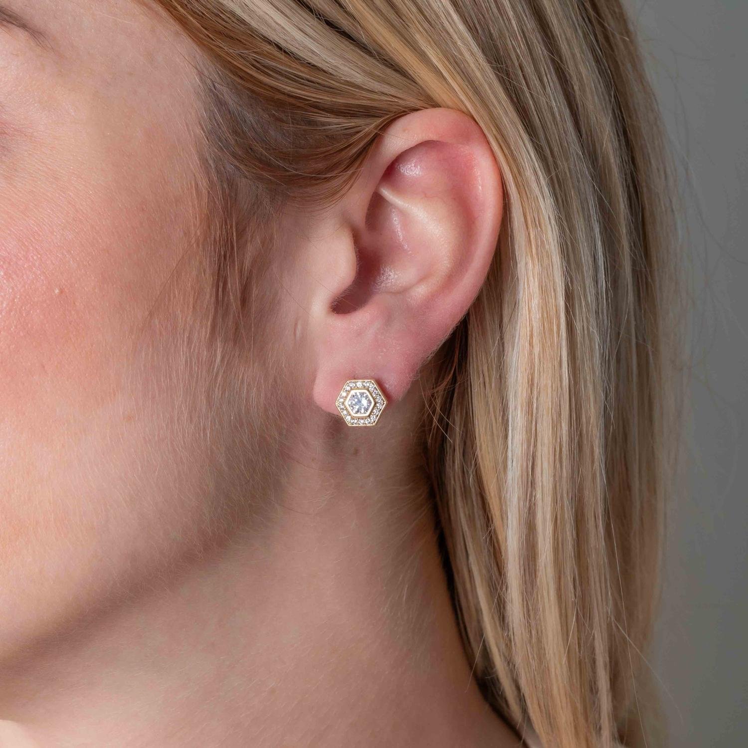 Brf-1333-Do Brinco Geométrico Cravejado De Zircônias Cristais.