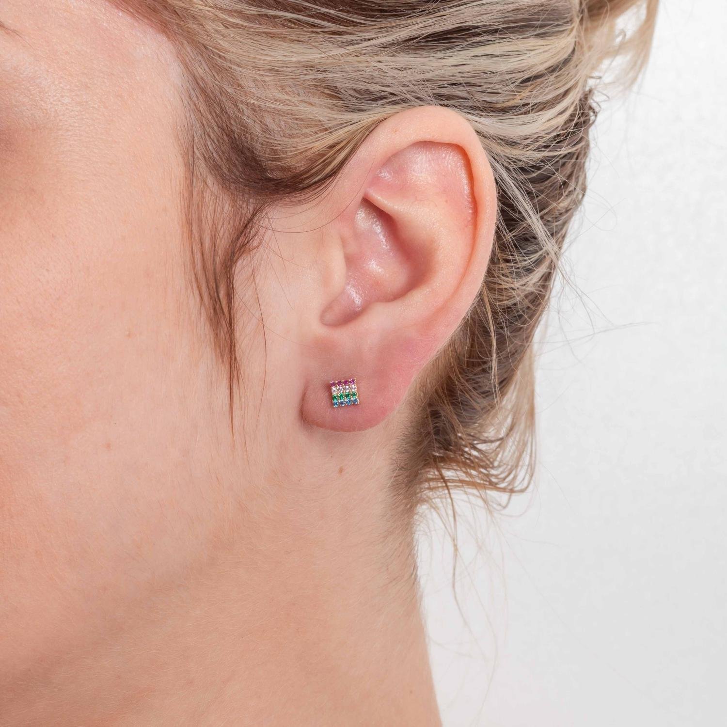 Brf-1357-Do Brinco Quadrado Cravejado De Zircônias Cristais.