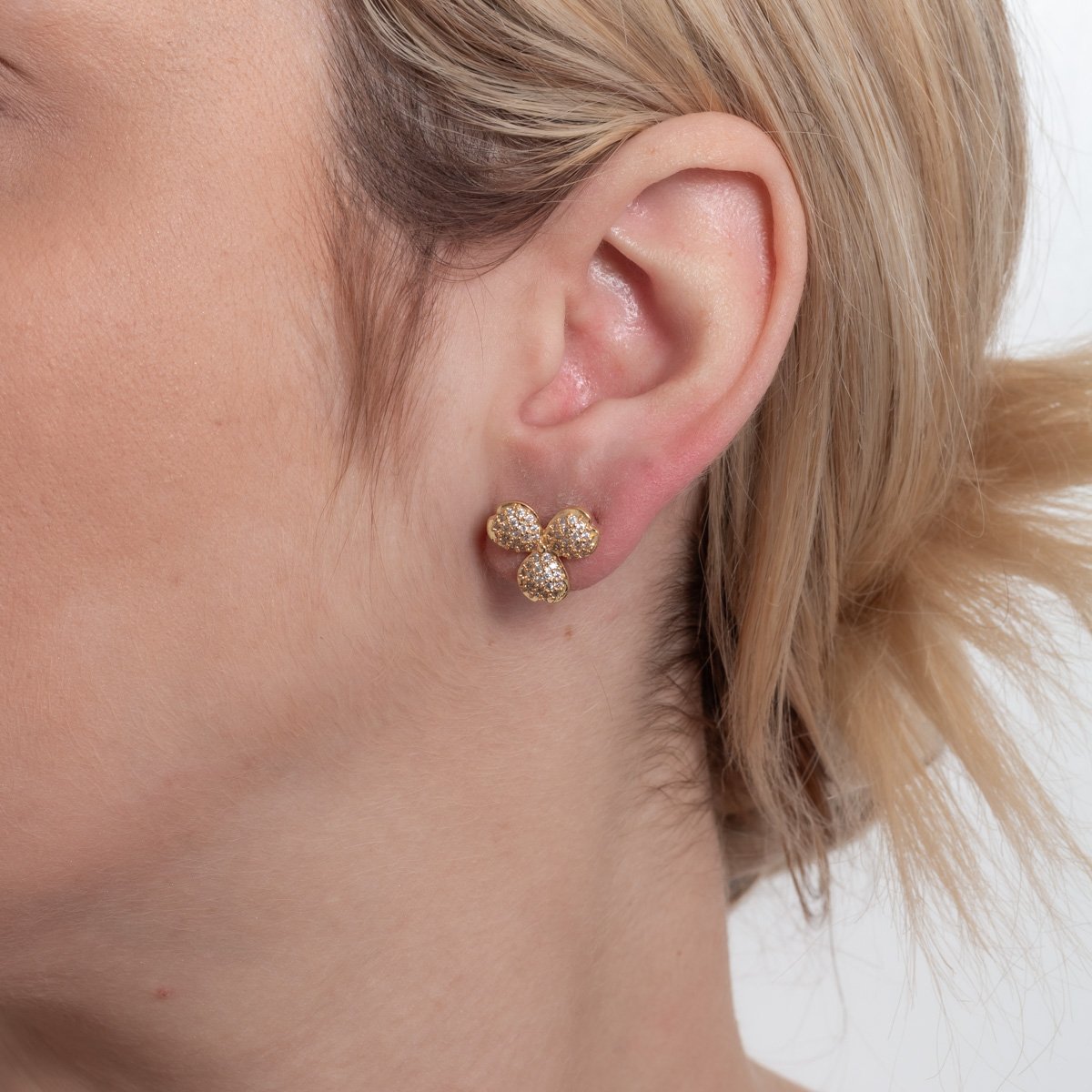 Brf-1391-Do Brinco De Flor Cravejado De Zircônias Cristais.