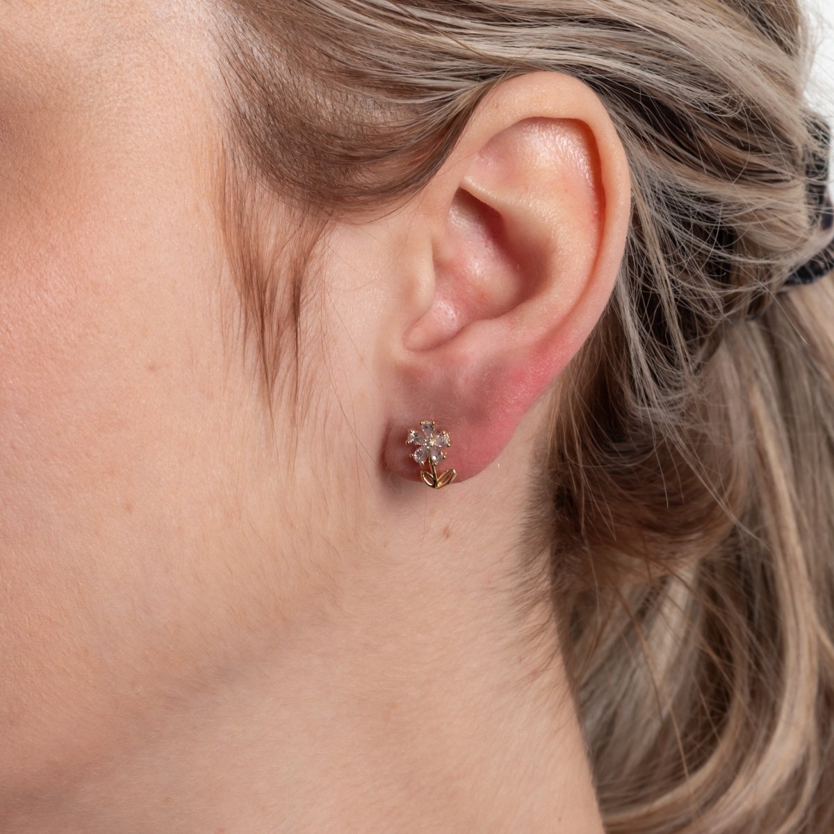 Brf-1425-Do Brinco Flor Cravejado De Zircônias Cristais.