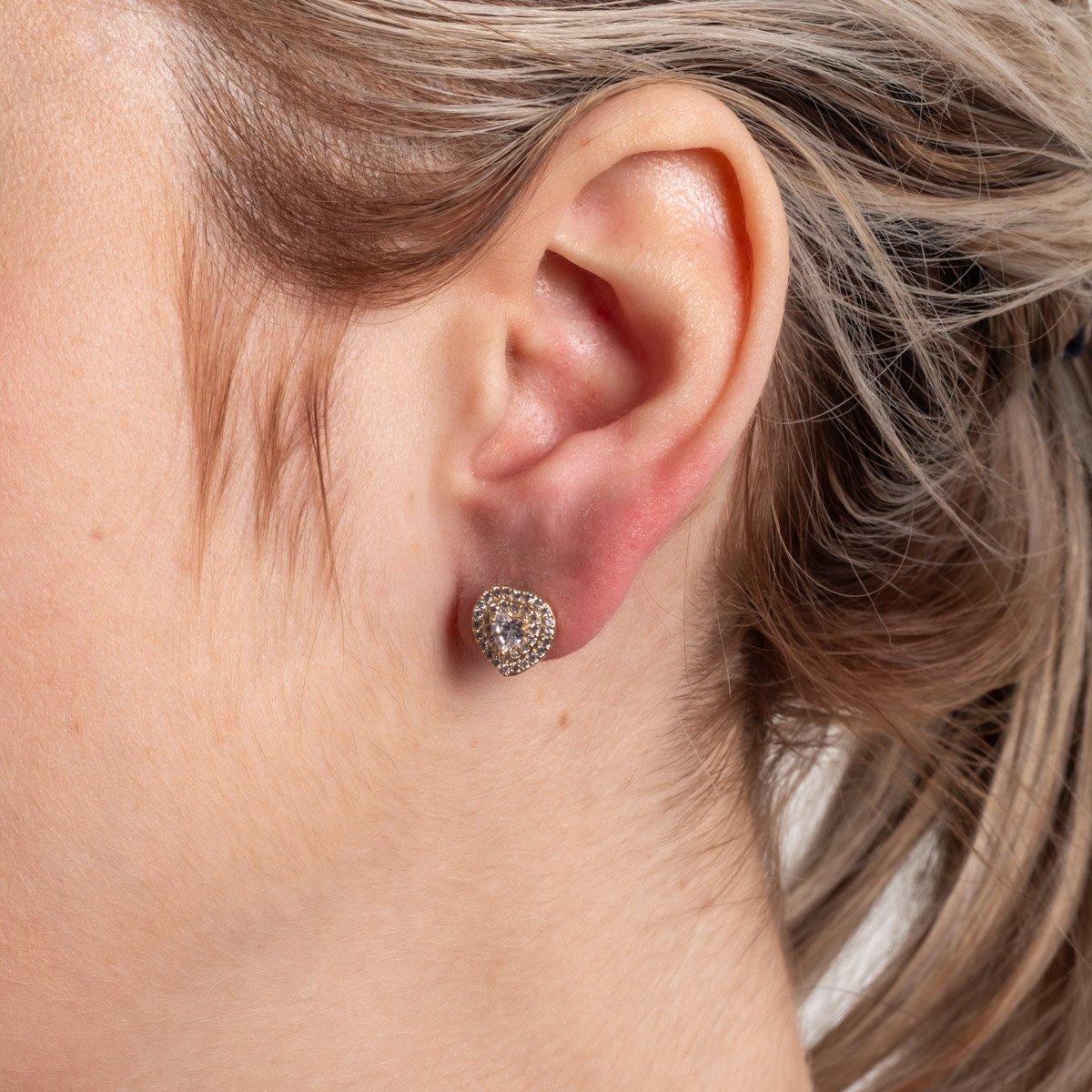 Brf-1438-Do Brinco De Coração Cravejado De Zircônias Cristais.