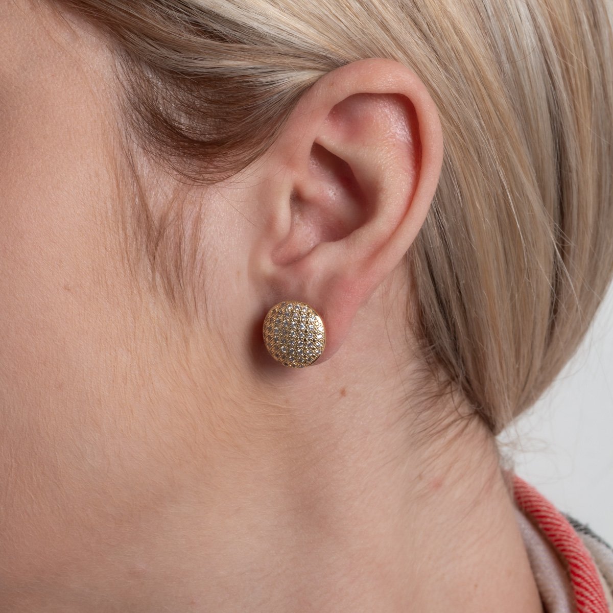 Brf-1460-Do Brinco Redondo Cravejado De Zircônias Cristais.