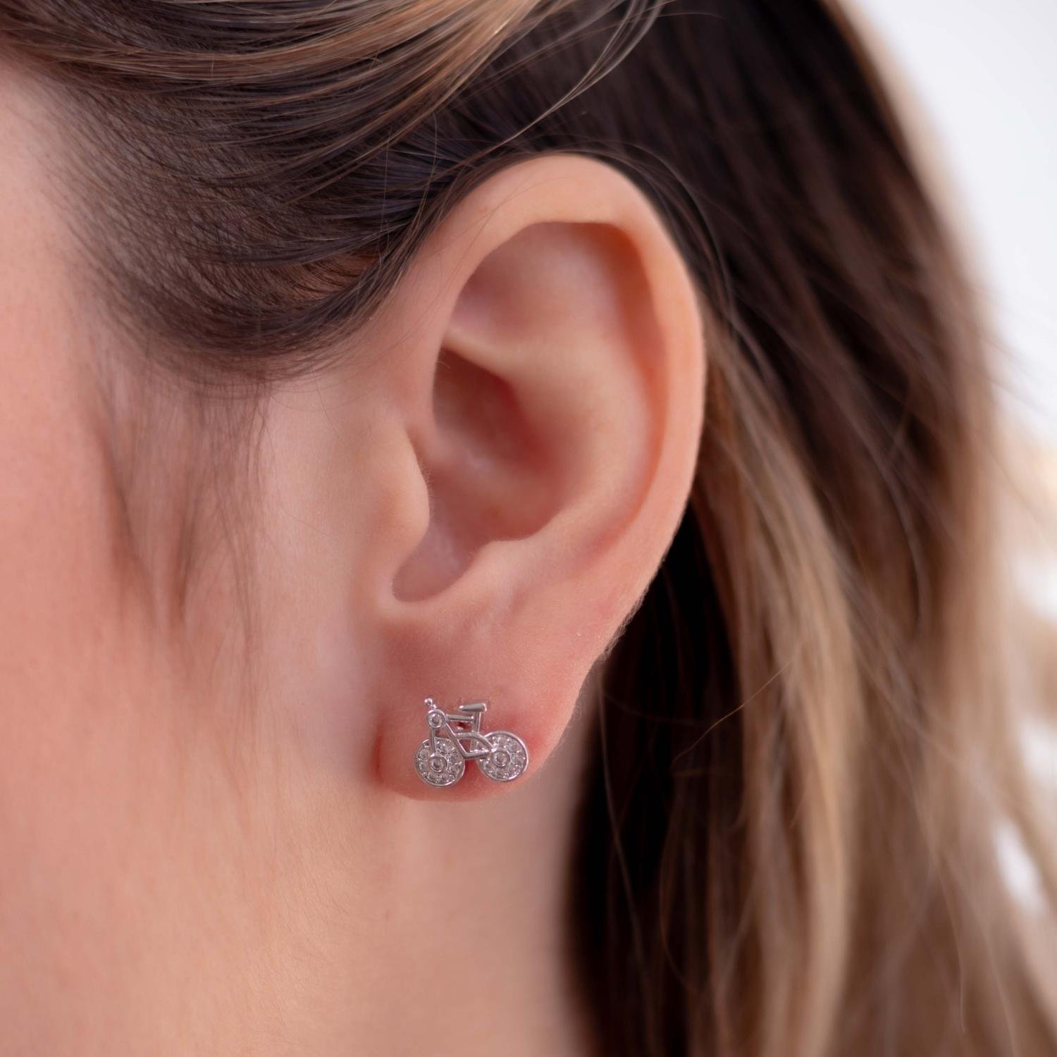 Brf-937-Rd Brinco De Bicicleta Cravejado De Micro Zircônias Cristal- Ródio Branco.