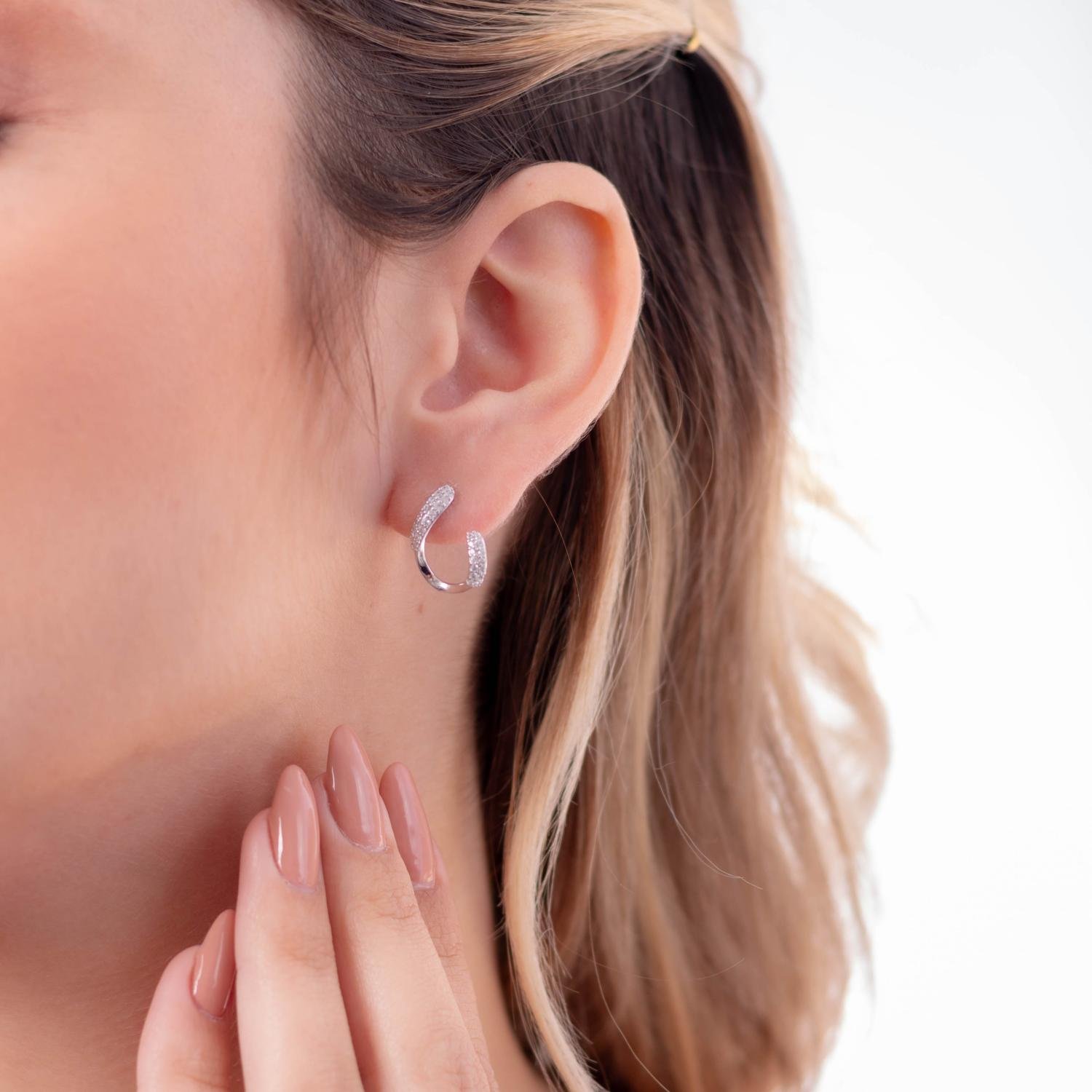 Brf-985-Rd Brinco Cravejado De Zircônias Cristal - Ródio Branco.