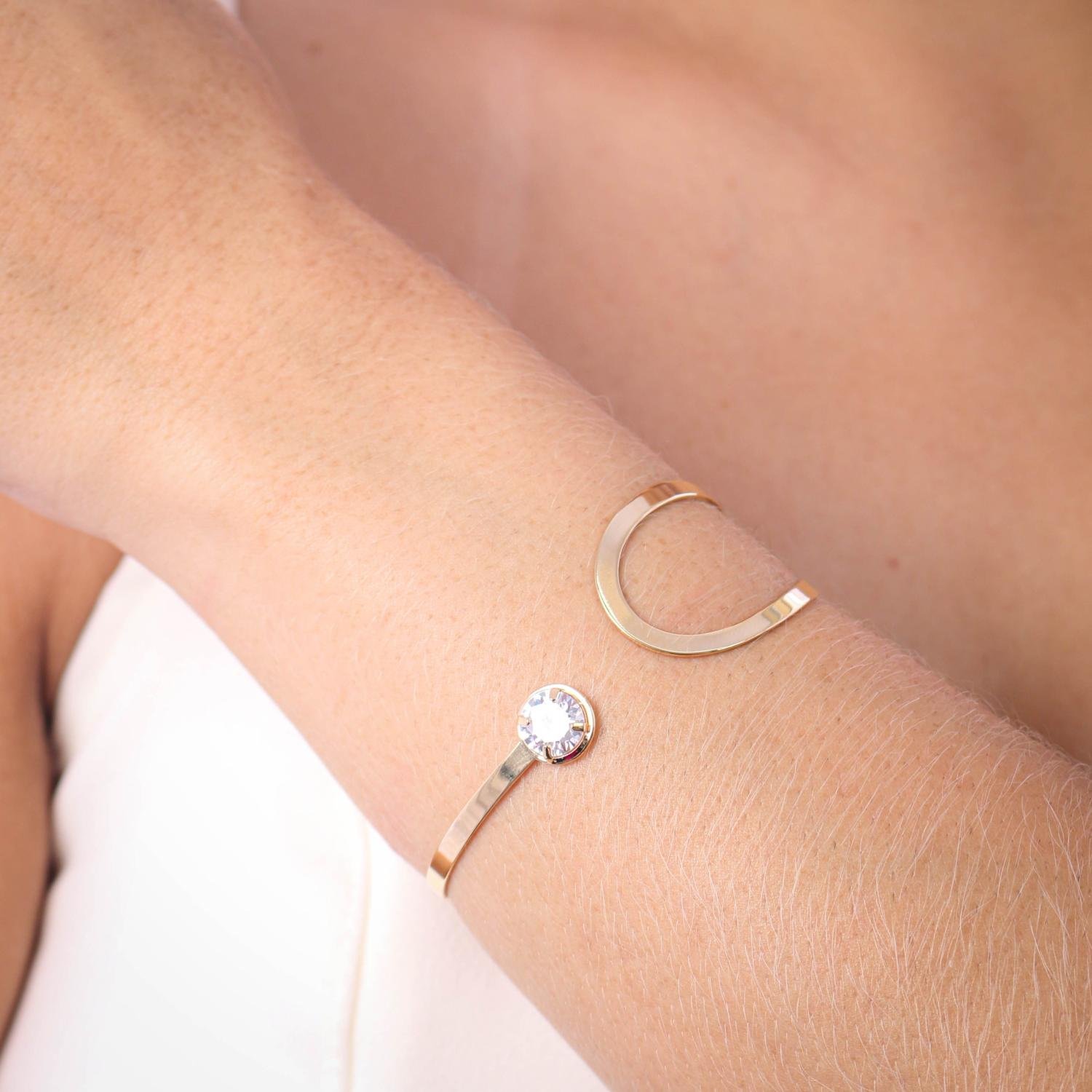 Brls-3830-Fo Bracelete Aberto com Ponto de Luz.