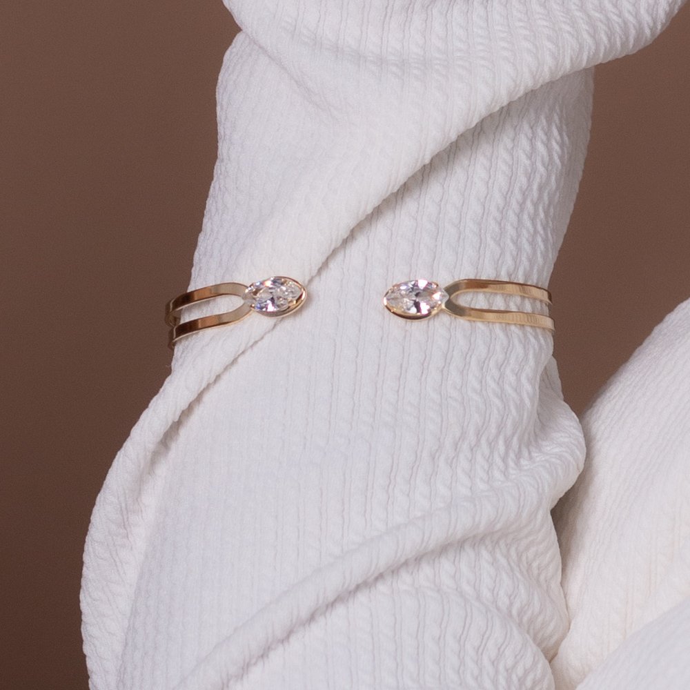 Brls-4165-Fo Bracelete Vazado Com Zircônia Cristal.