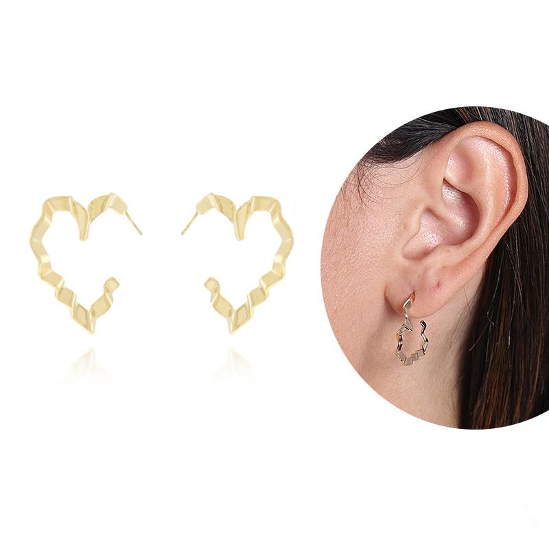 Brt-7021-Do (2,2cm) Brinco Meia Argola De Coração Ondulada