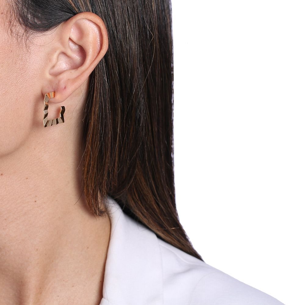 Brt-7023-Do (2,2cm) Brinco Meia Argola Quadrada Ondulada