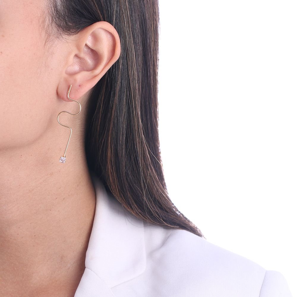 Brt-7071-Do Brinco Ondulado Com Quadrado Na Ponta