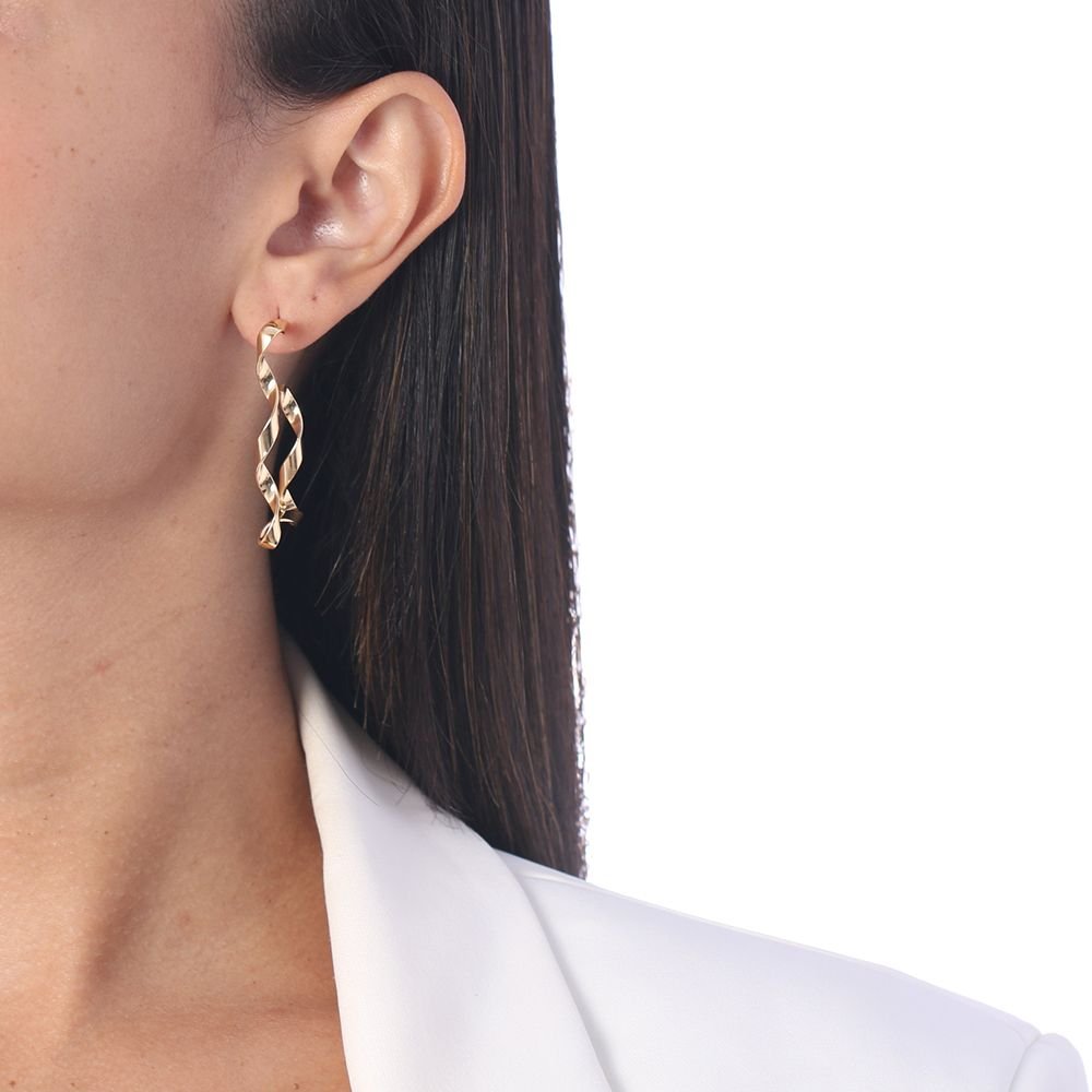 Brt-7089-Do Brinco Meia Argola Quadrada Torcida (46mm)