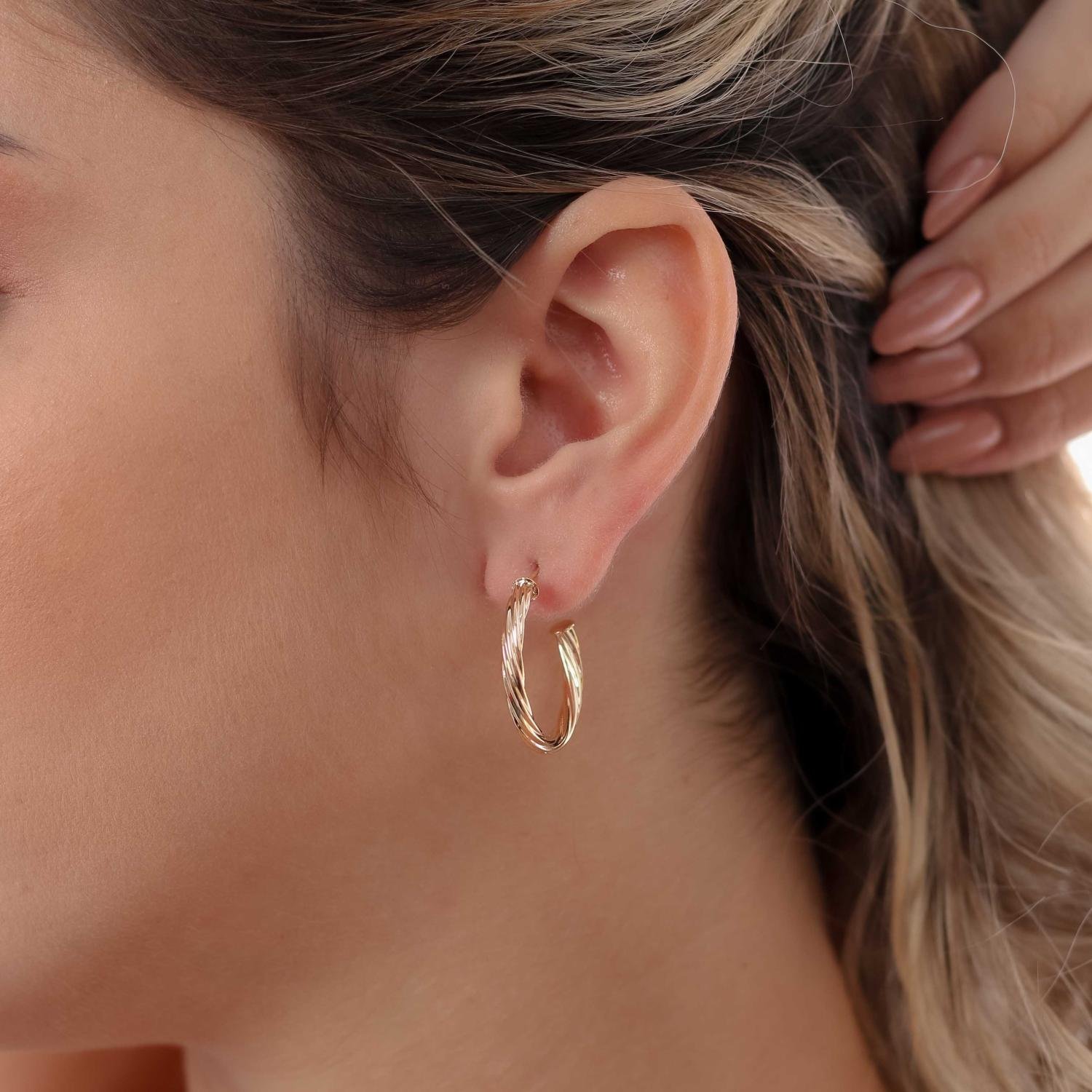 Brt-7269-Do Brinco De Meia Argola Torcida (2,7cm).