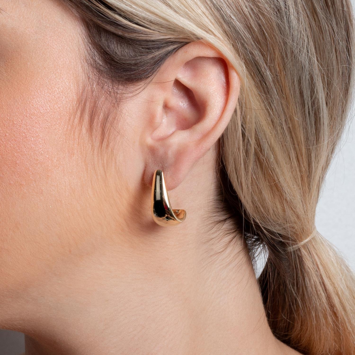 Brt-7580-Do Brinco Meia Argola Liso.