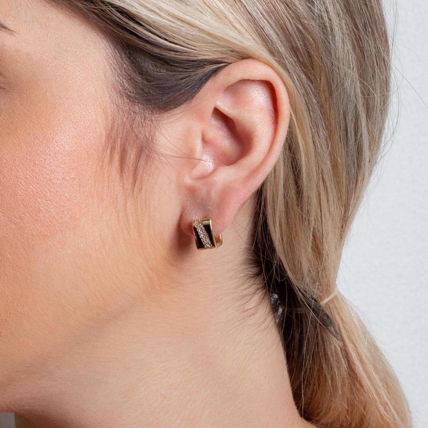 Brt-7585-Do Brinco Meia Argola Quadrada Cristal.