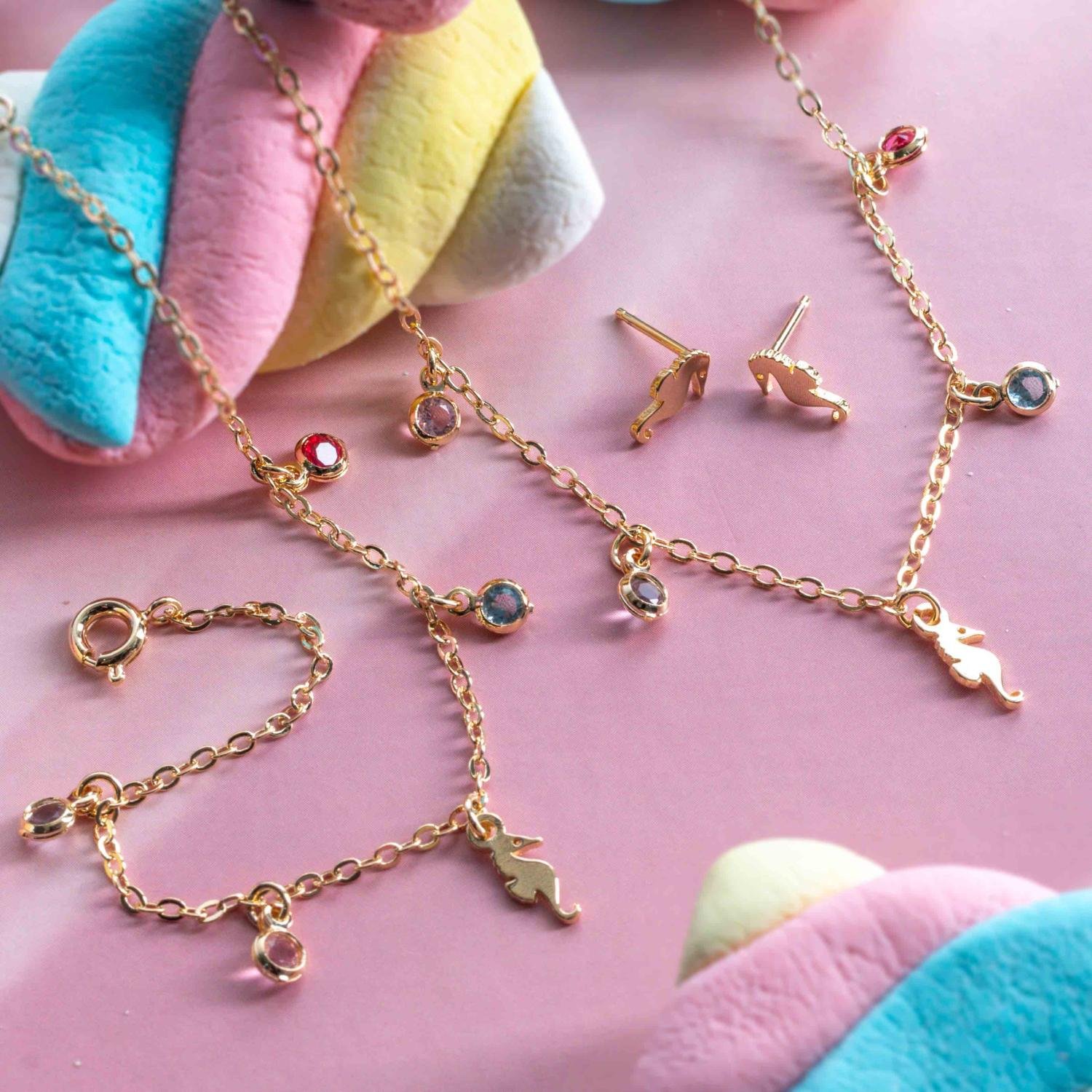 Cjls-3620-Fo Conjunto Infantil De Cavalo Marinho Colorido (Brinco + Colar 35cm+5cm + Pulseira).