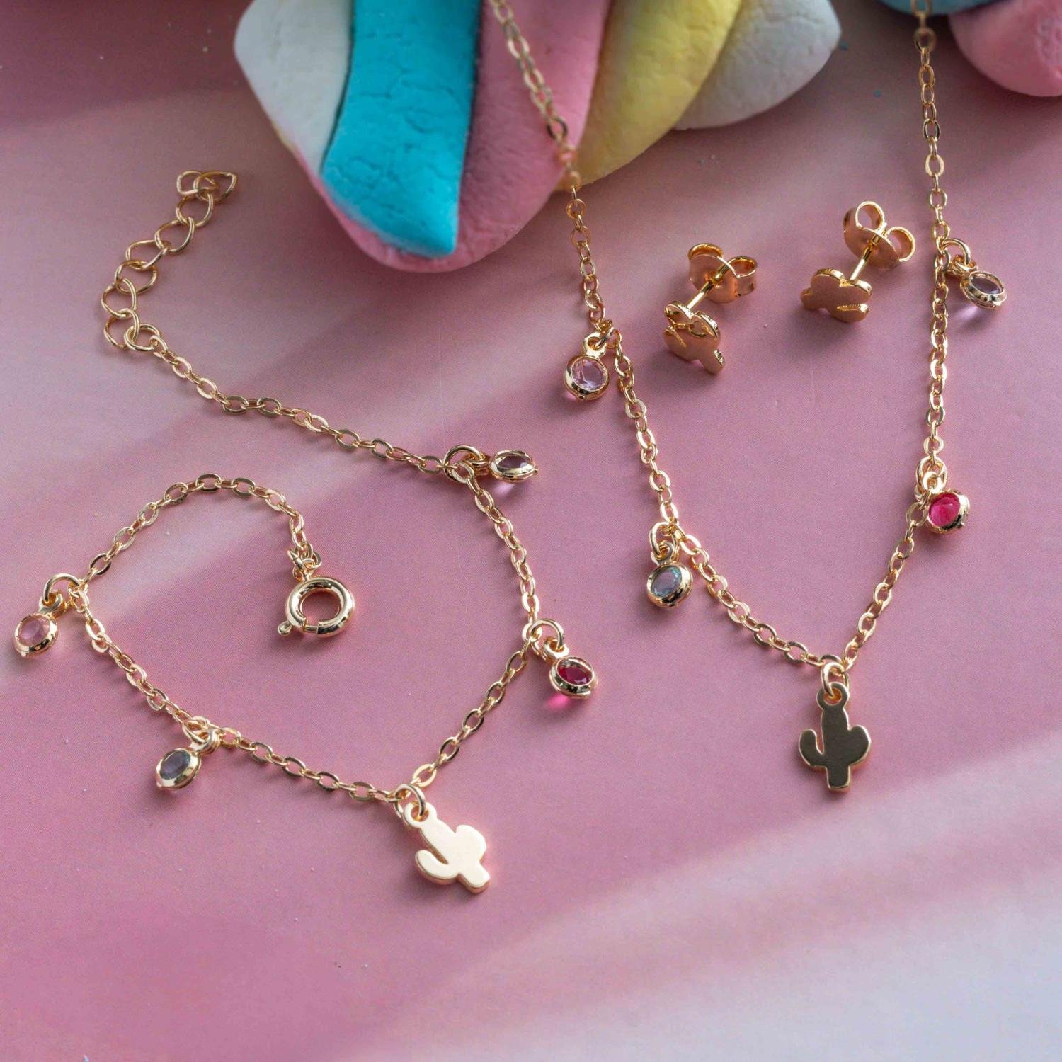 Cjls-3704-Fo Conjunto Infantil De Cacto Colorido (Brinco + Colar 35cm+5cm + Pulseira ).