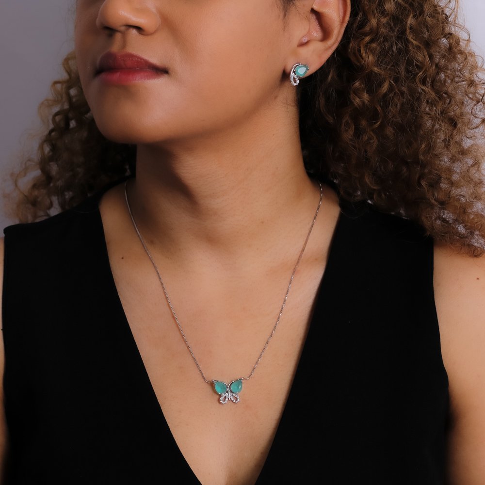 Cjt-602-Rd Conjunto Borboleta Cravejado Cristal - Ródio Branco (21x21cm+5cm).