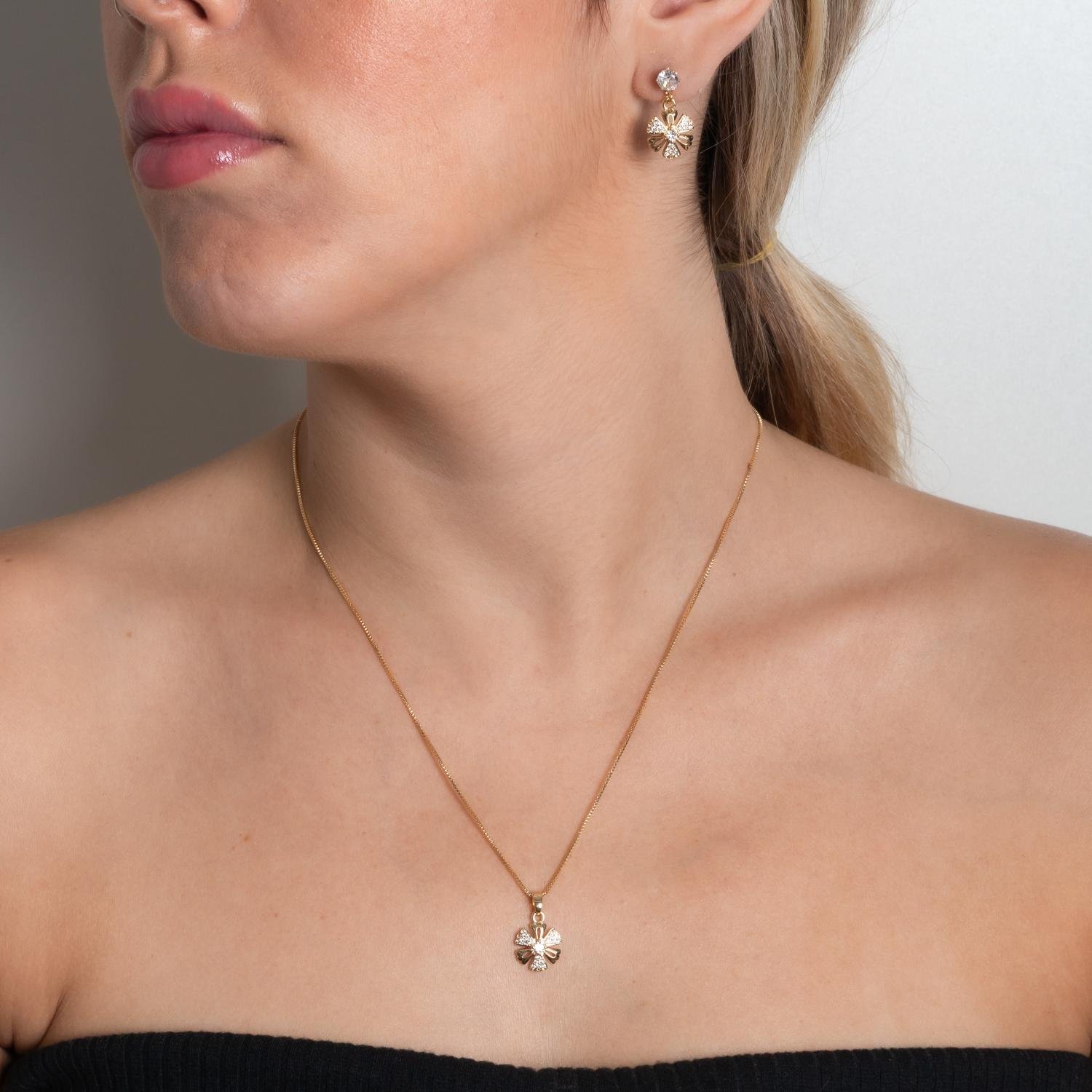 Cjt-886-Fo Conjunto De Flor Cravejado De Zircônias Cristais (45cm+5cm).