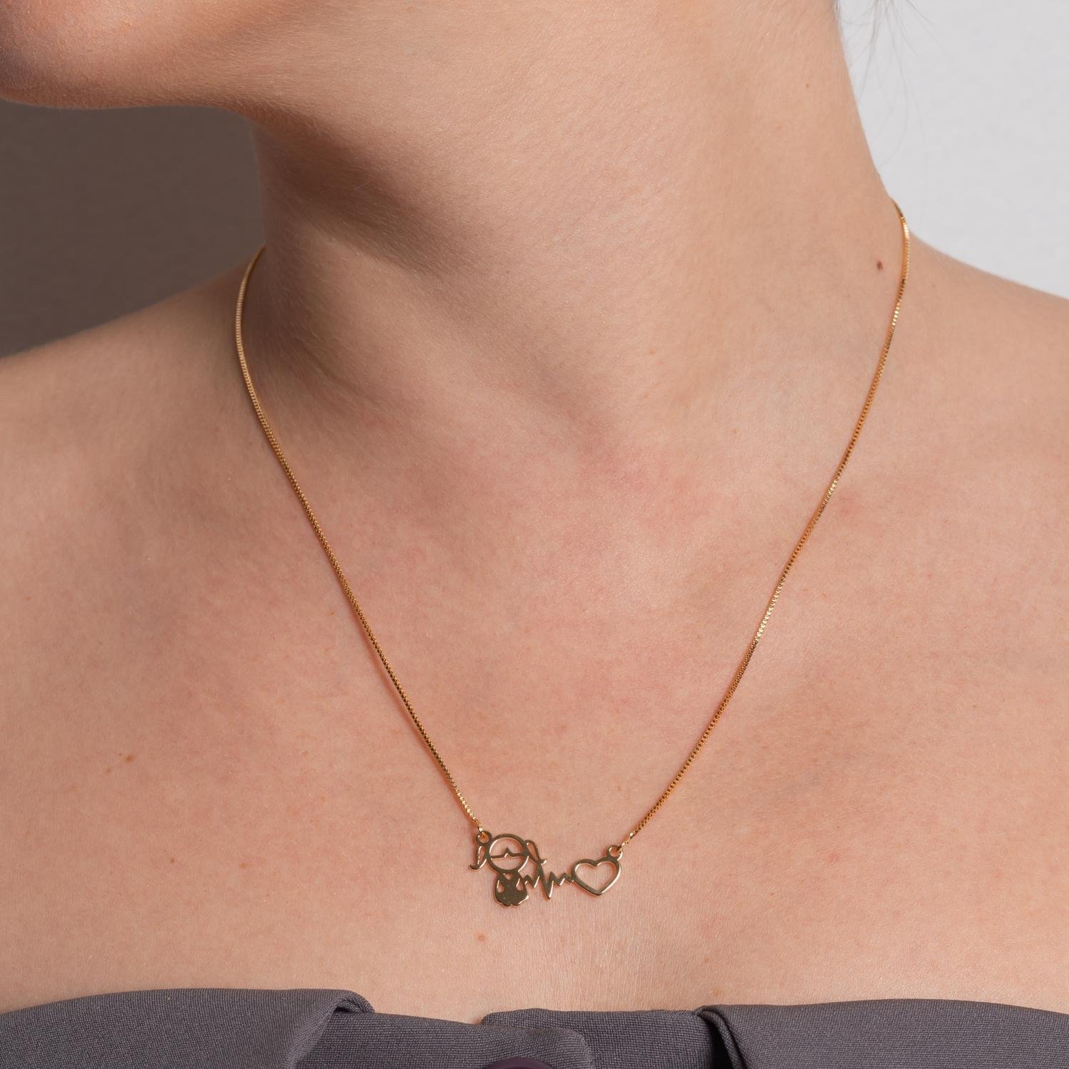 Cls-387-Fo Colar Com Uma Menina E Coração Vazado (21x21cm+5cm).