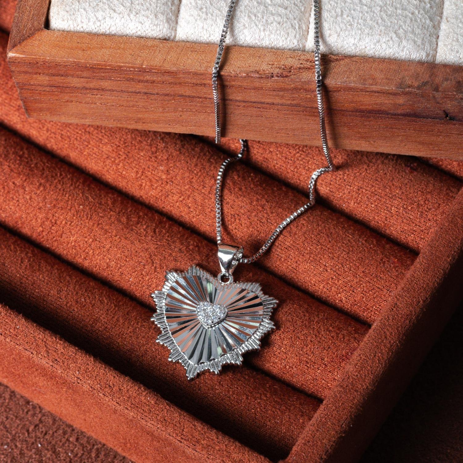 Clti-1230-Pl Colar De Coração Detalhado (45cm+5cm)