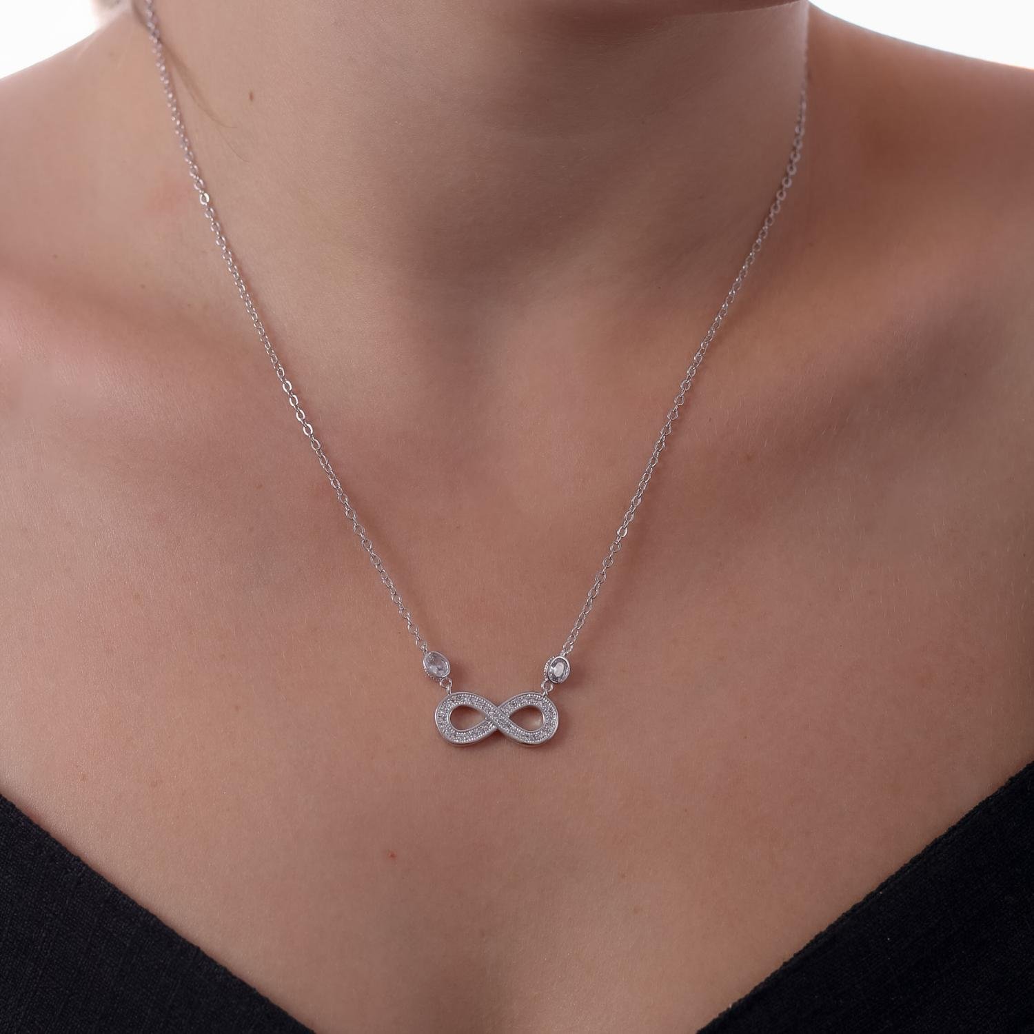 Clti-1530-Rd Colar De Símbulo Do Infinito Cravejado Cristal - Ródio Branco (21x21cm+5cm).&Nbsp;